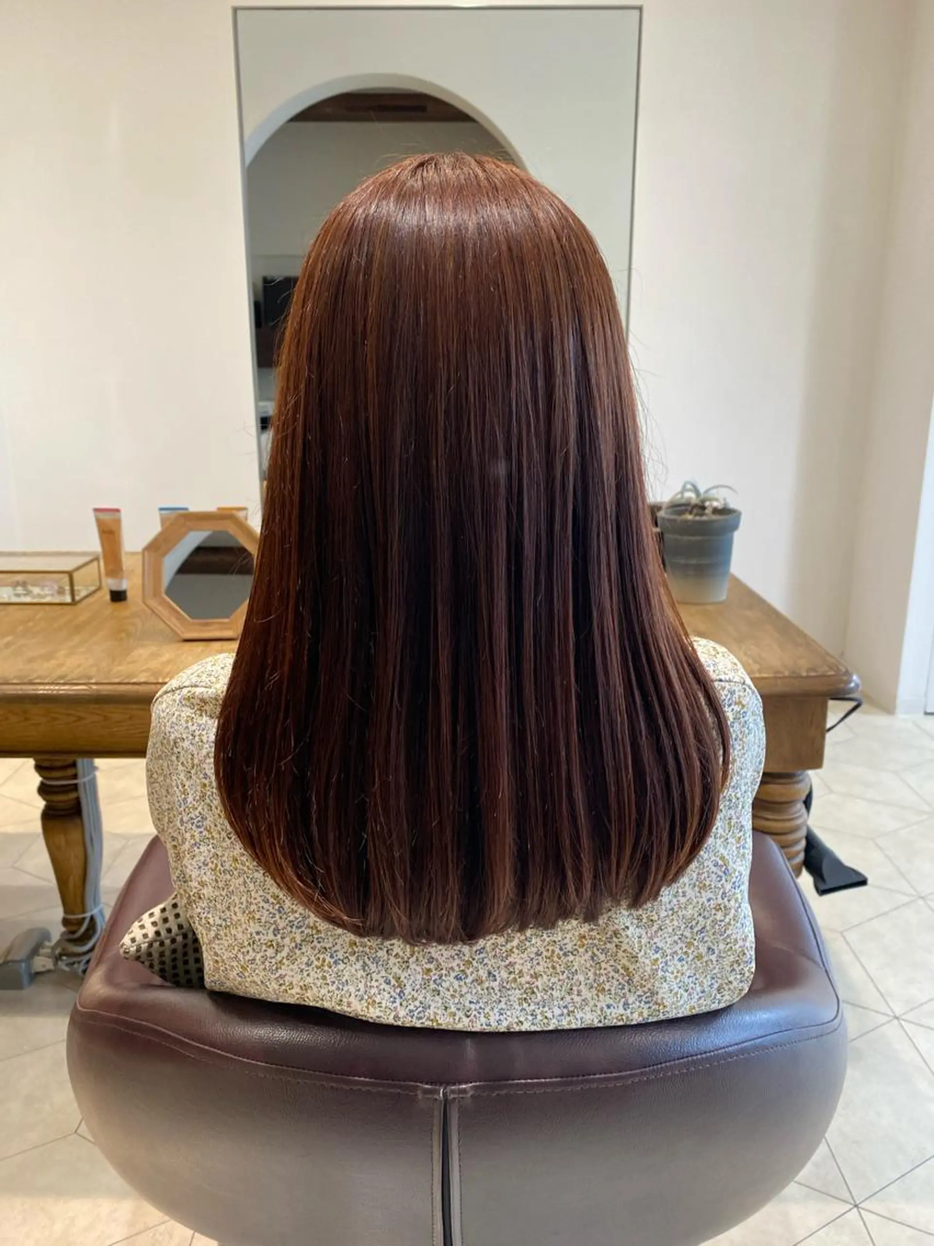 ミディアム カラー カット ヘアカラー トリートメント 大倉 未波のヘアスタイル