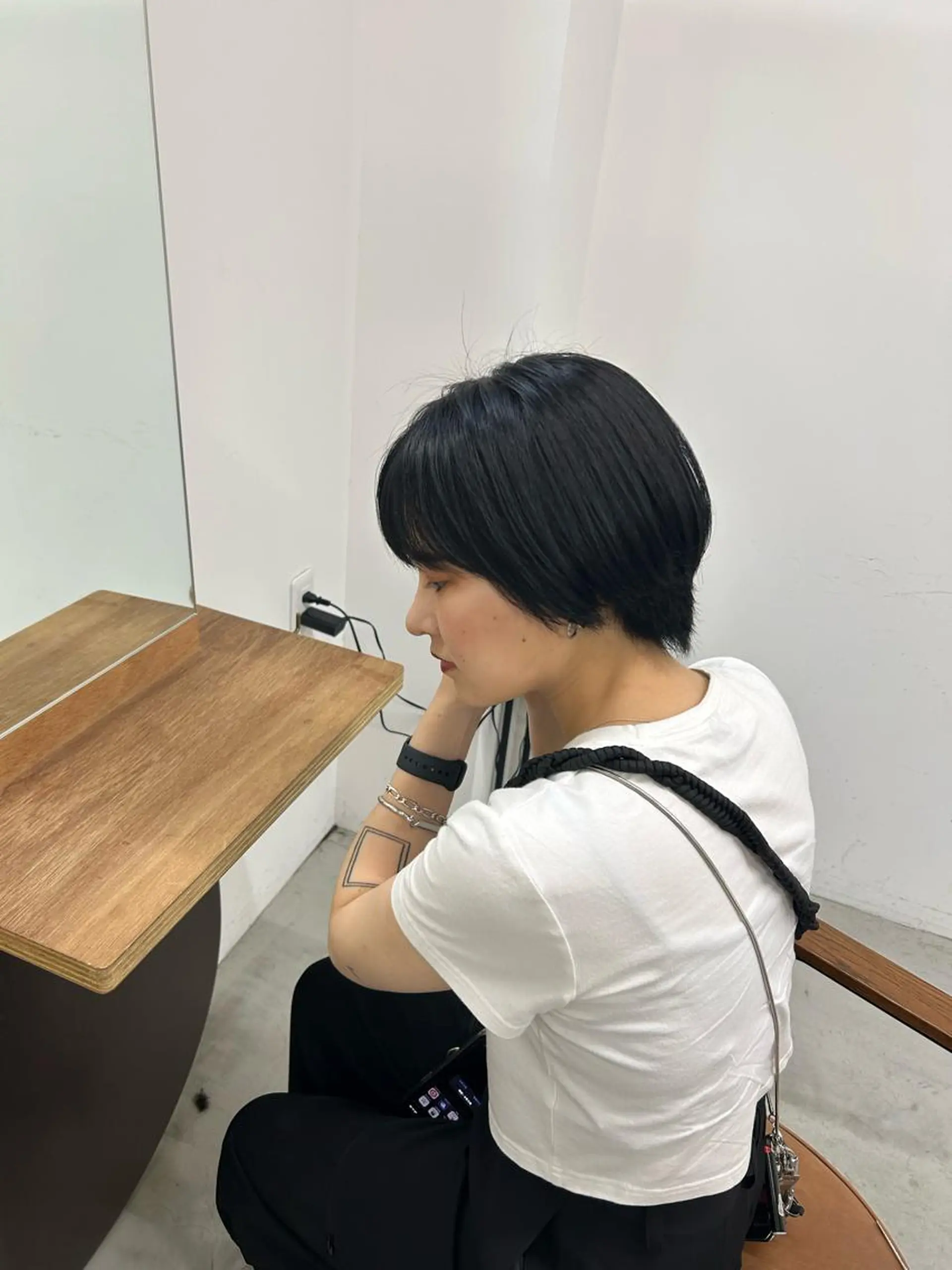 ショート カラー pele 梅田所属・PELEハイトーン shinobuのヘアスタイル