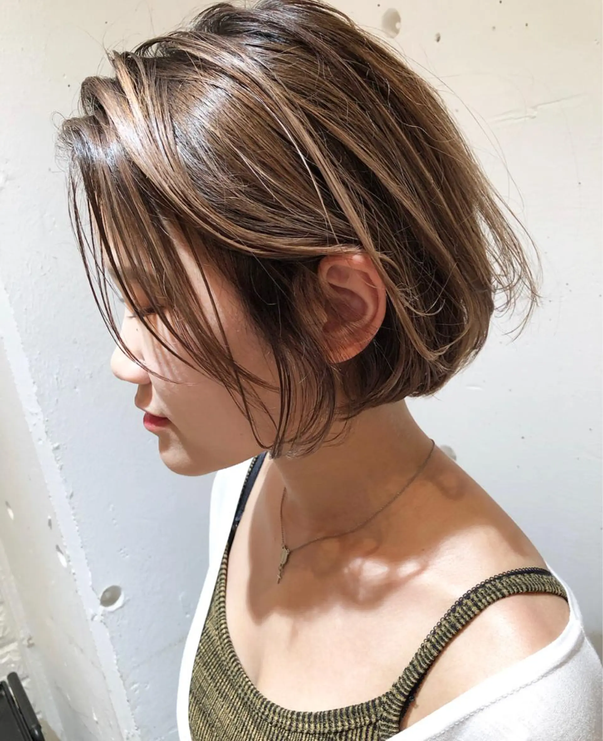 ショート カラー THE DAY所属・AKI HASHIMOTOのヘアスタイル