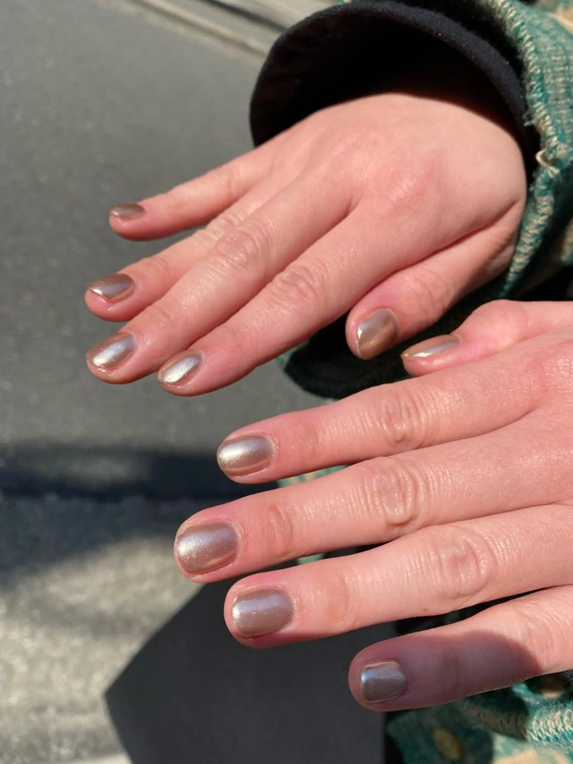 ネイル ミラーネイル シンプルネイル ハンドネイル 梶山 美月のネイルデザイン
