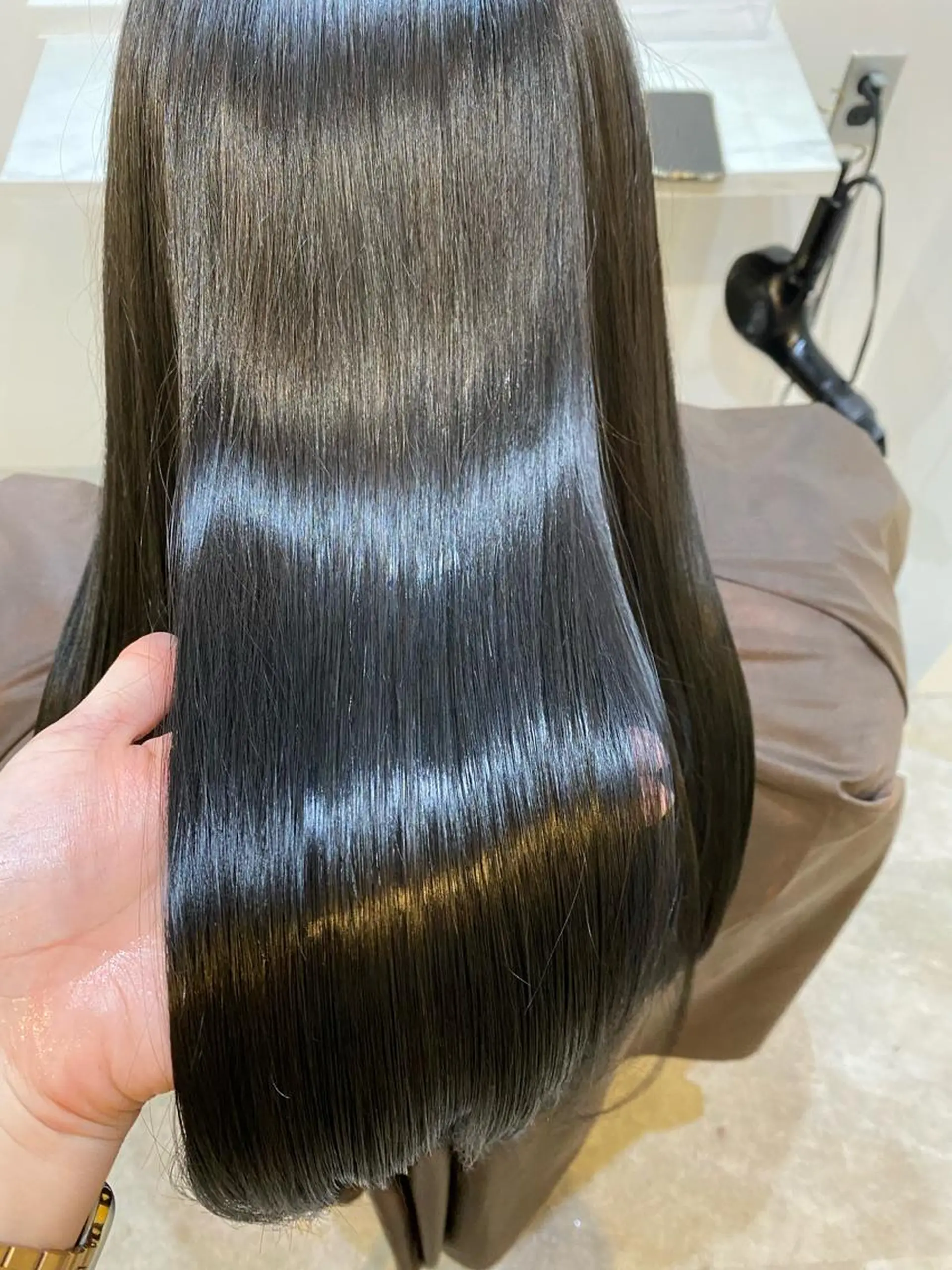 ロング カット ヘアカラー トリートメント 【髪質改善　艶髪】 布川　莉穂のヘアスタイル