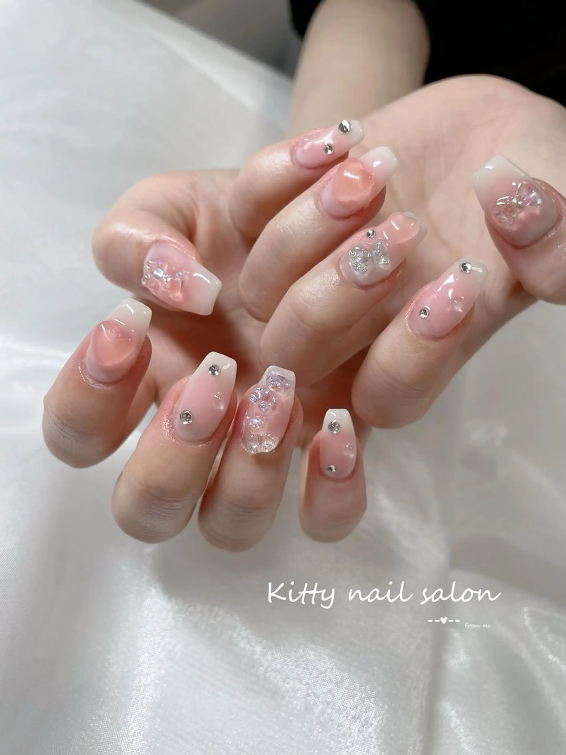 ネイル ハンドネイル kitty nail salonのネイルデザイン