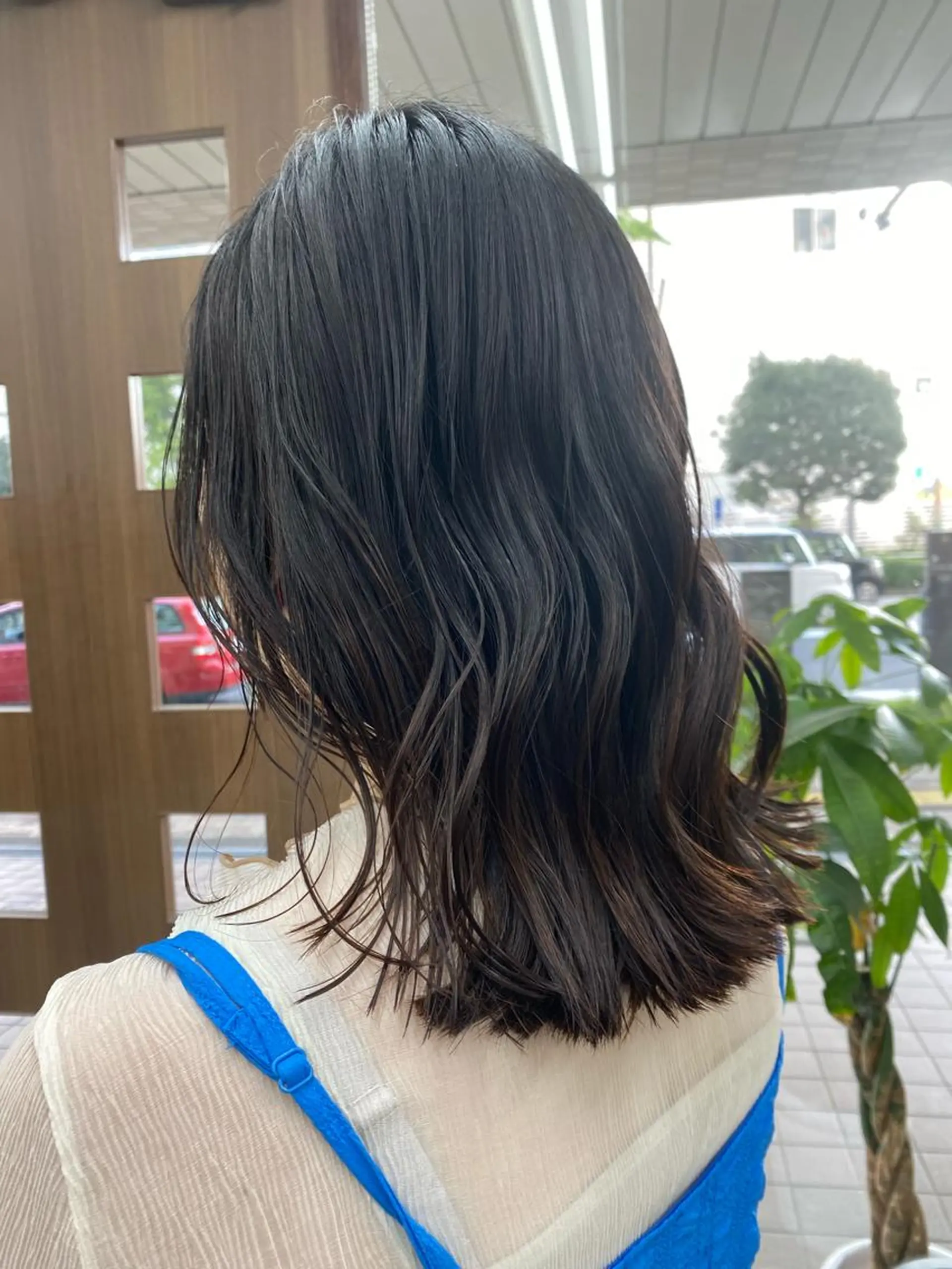 セミロング カット 月野涼風 /レイヤーカットのヘアスタイル