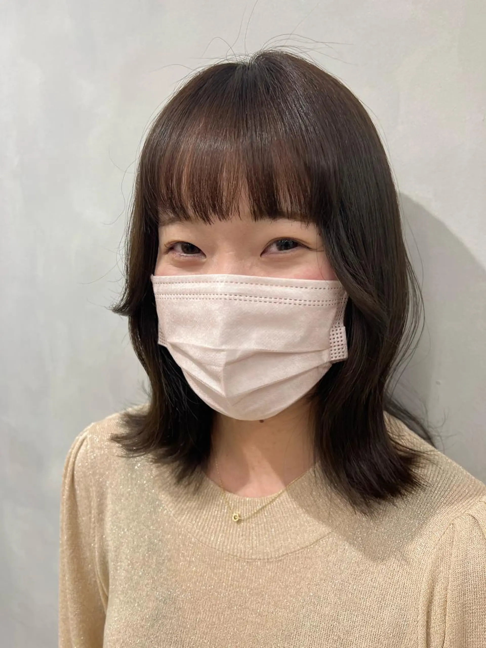 ミディアム カラー ブラウンカラー オリーブブラウン カット ヘアカラー ピンク/ベージュ /似合わせ/田島百華のヘアスタイル