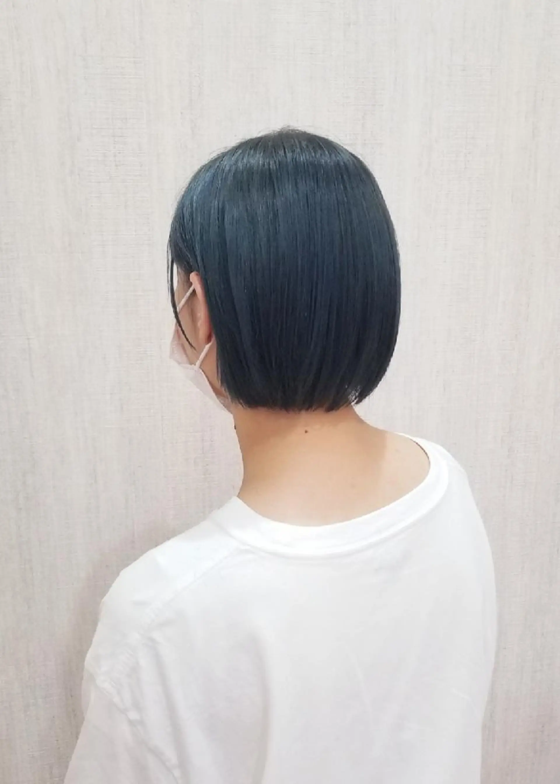 ショート カラー ブルーカラー ボブ カット ヘアカラー ✂韓国ヘア髪質改善 レイヤー代表西村功平のヘアスタイル