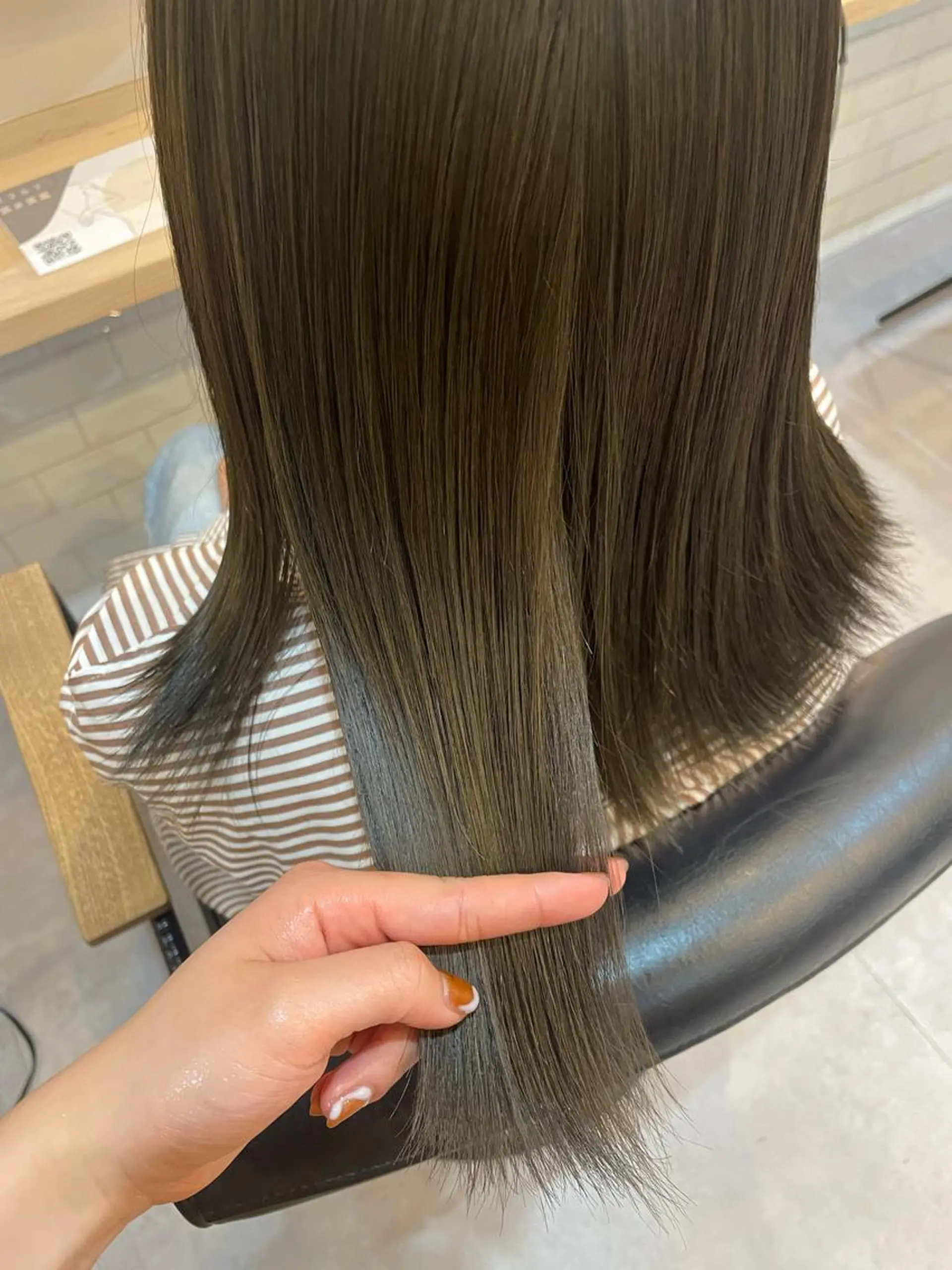 ミディアム カラー yohaku misakiのヘアスタイル