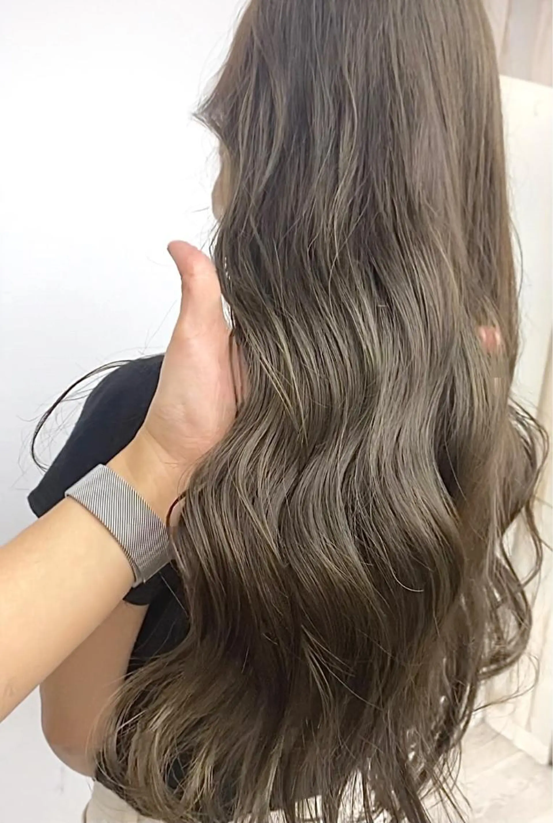 ロング カラー ブリーチ グレージュ ハイライトカラー オレンジ ハイライト ヘアカラー トリートメント B3  SHARE SALON【ビースリーシェアサロン】所属・☀️透明感color KURO☀️のヘアスタイル