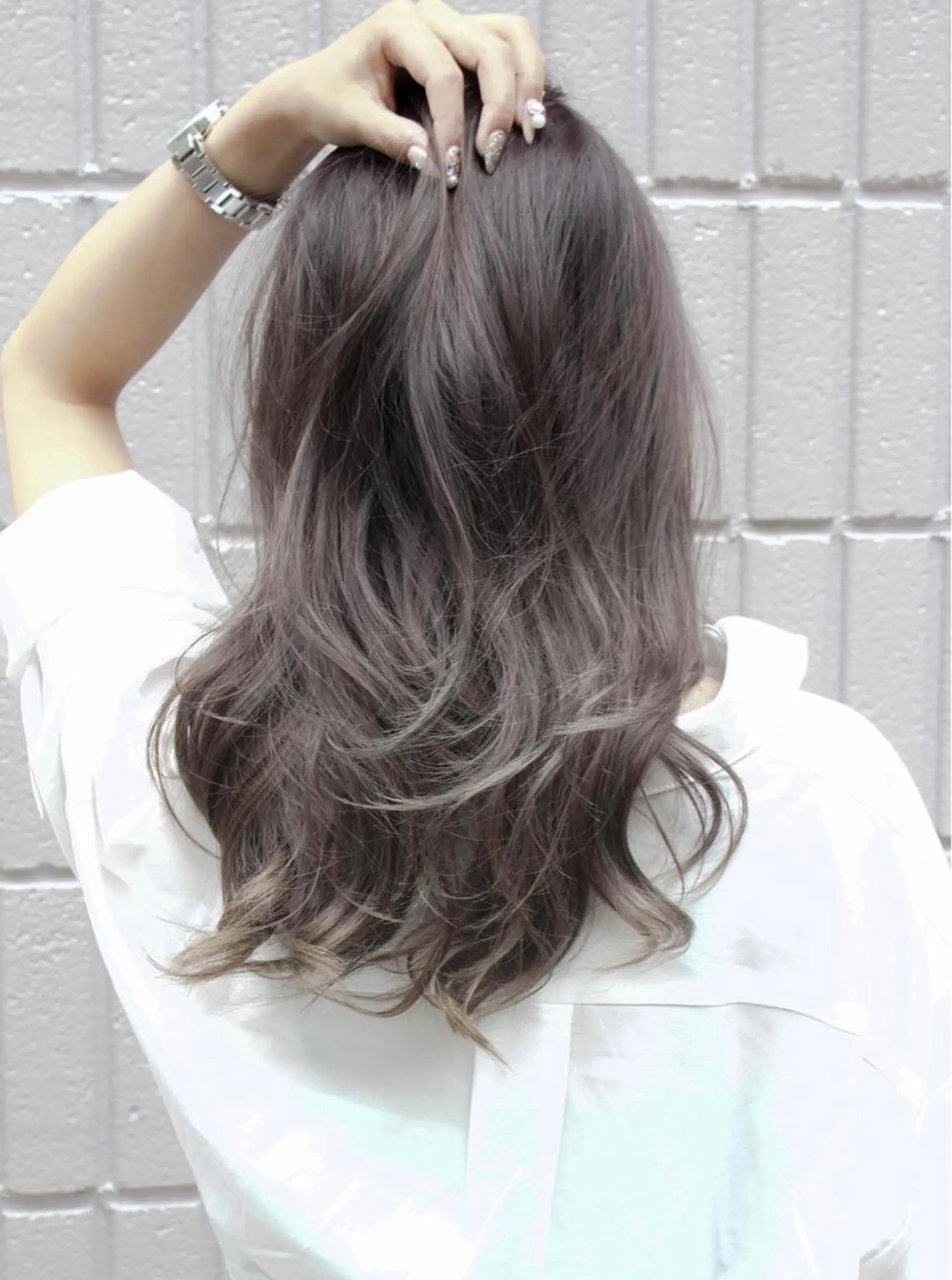 セミロング カラー ヘアアレンジ MiU所属・韓国×髪質改善×美髪 縮毛矯正×レイヤーのヘアスタイル