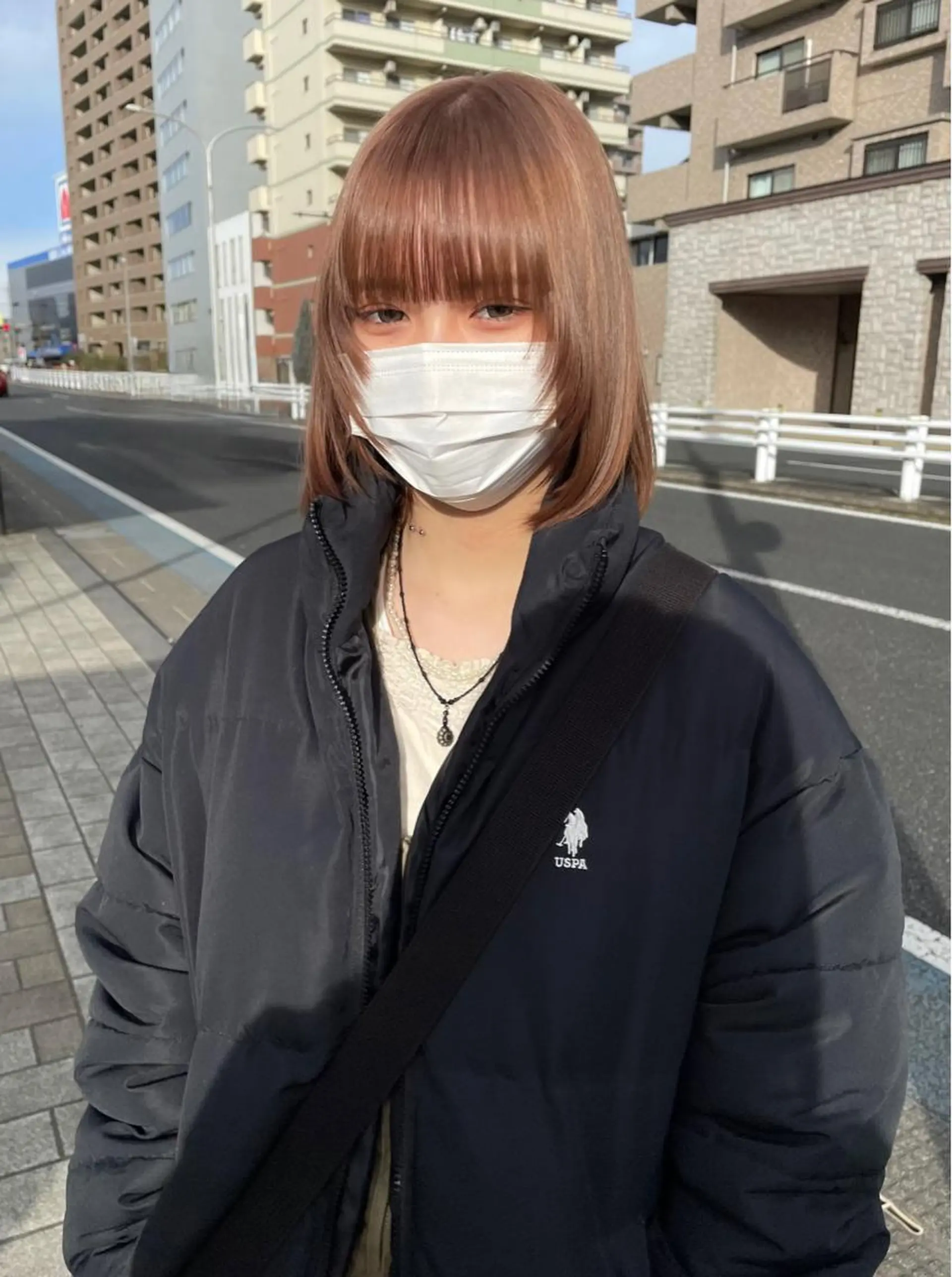ミディアム カラー ベージュカラー ボブ レイヤーカット ヘアカラー ウルフ／レイヤー shiono𐙚のヘアスタイル
