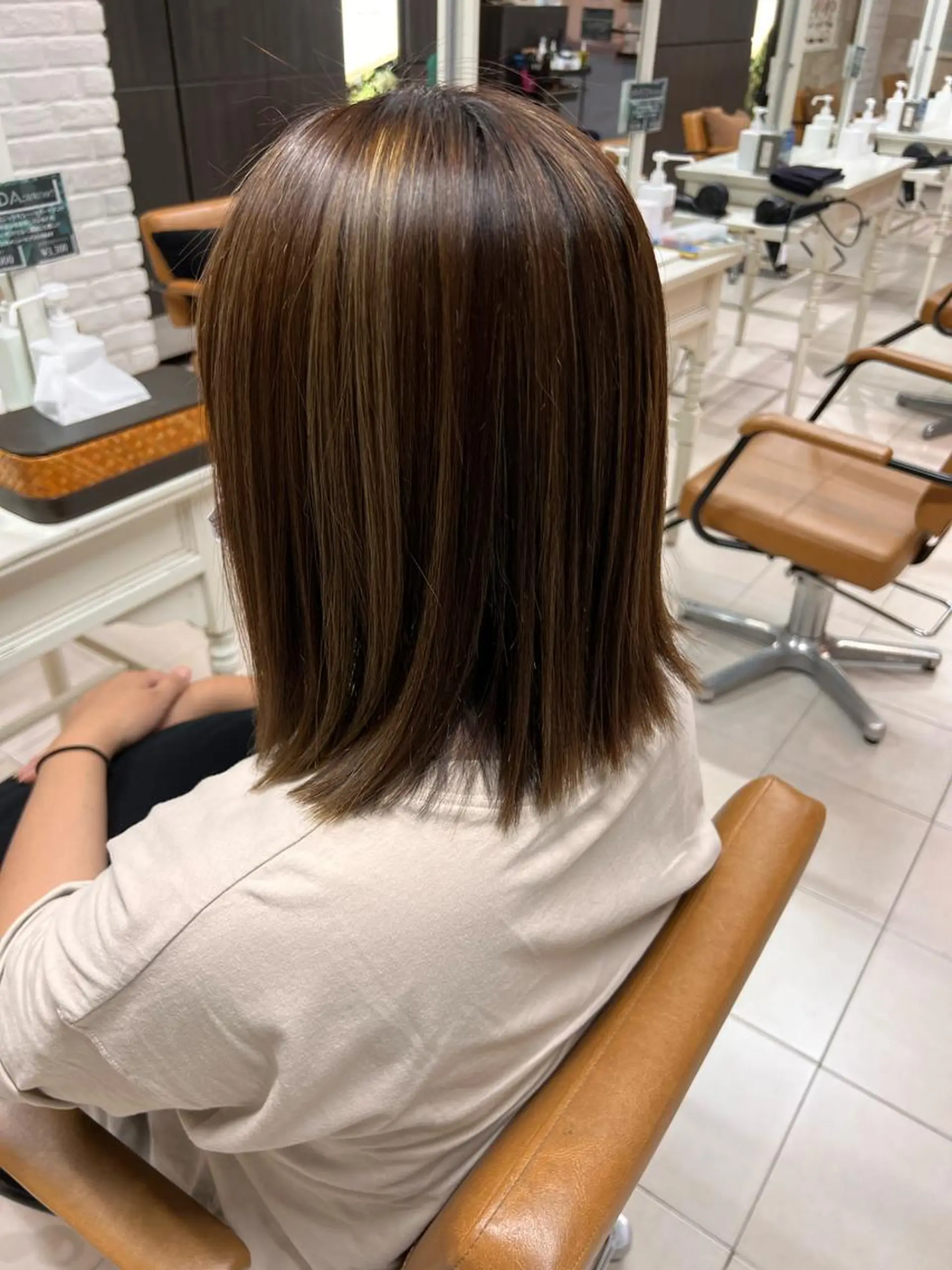 ミディアム カット 縮毛矯正 ヘアカラー ソムリエ 認定者/山城慶伍のヘアスタイル