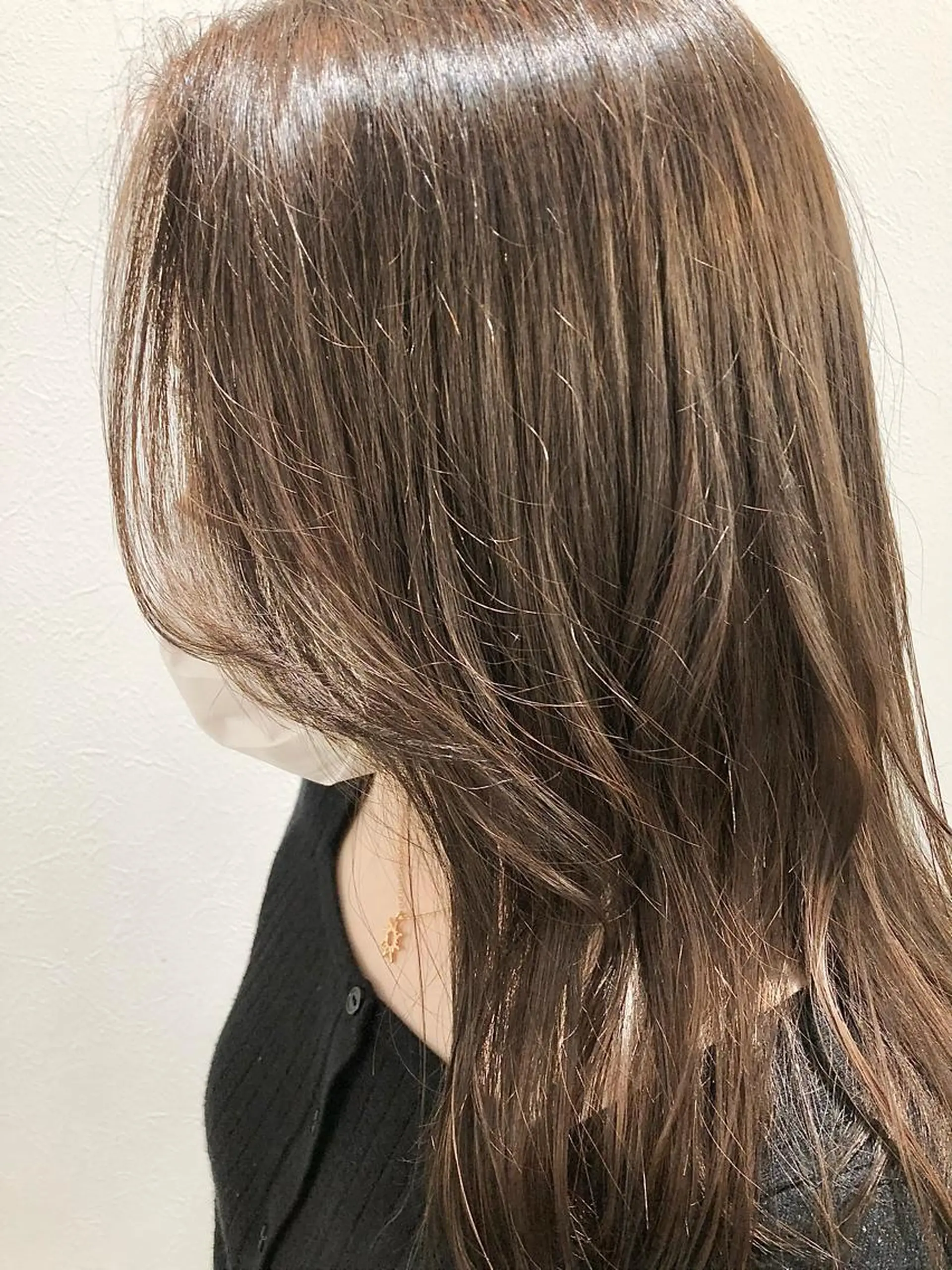 ロング カラー miyu✂︎Lien 上品なブリーチカラーのヘアスタイル