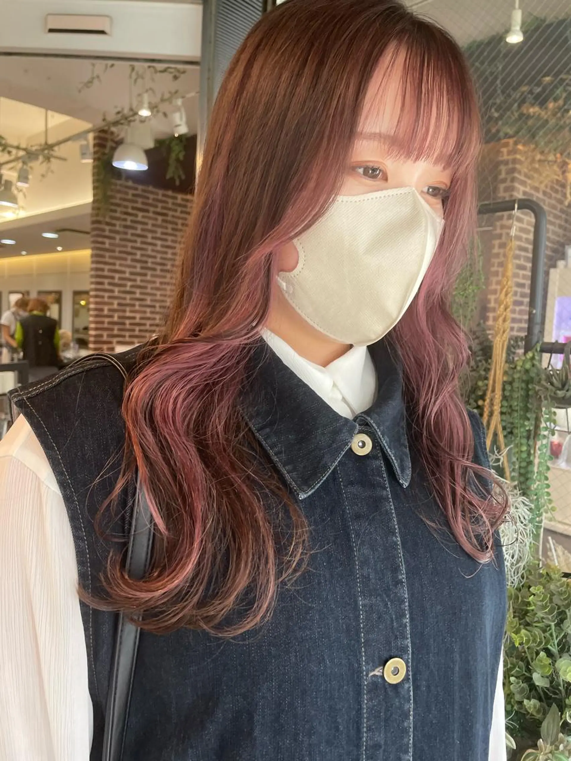 ロング カラー ブリーチ インナーカラー ピンクカラー ヘアカラー トリートメント 韓国ヘア🦋 MIYUのヘアスタイル