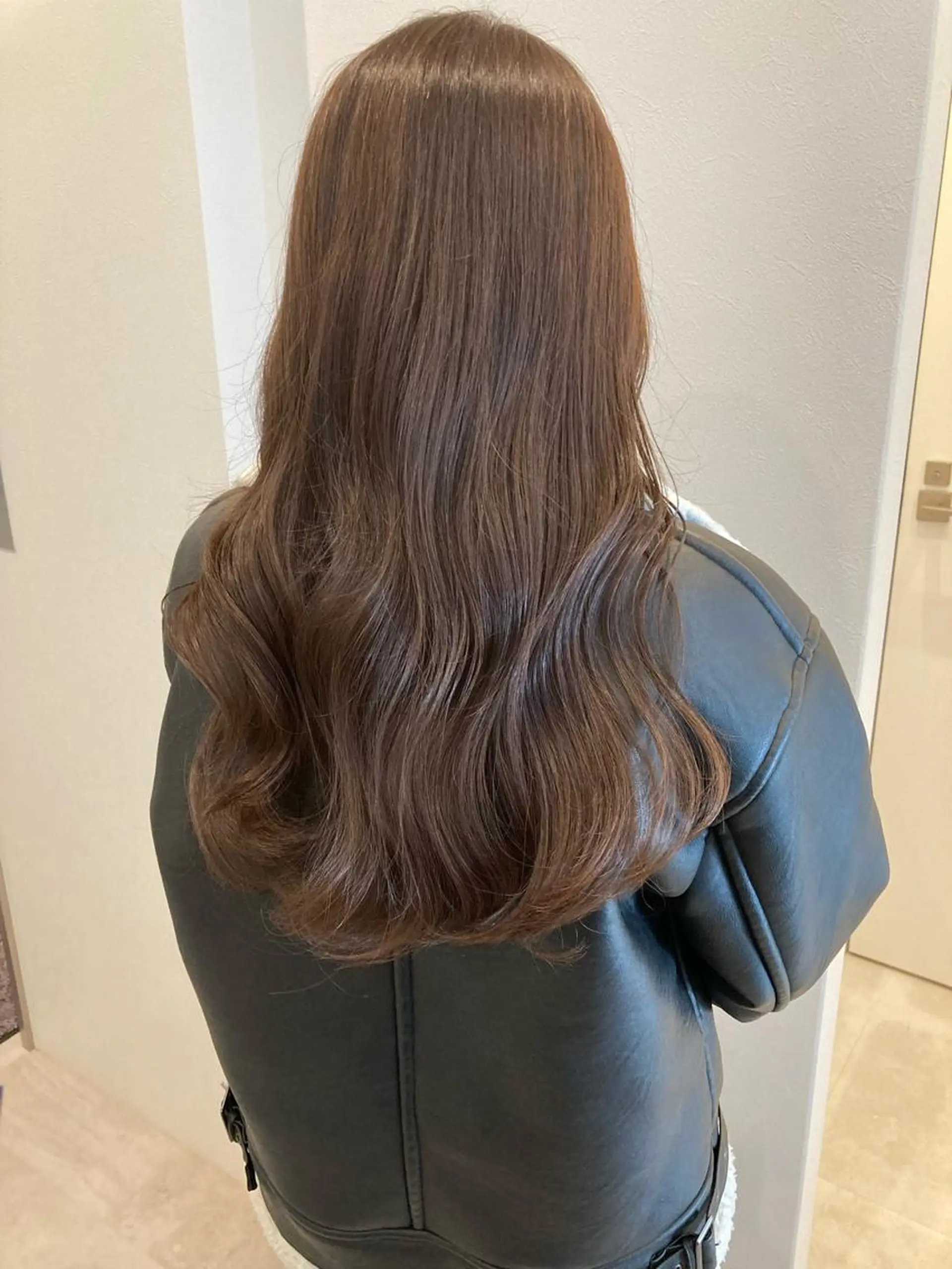 ロング ヘアカラー トリートメント ✨色持ちの良い艶 カラー✨蟹江真世のヘアスタイル