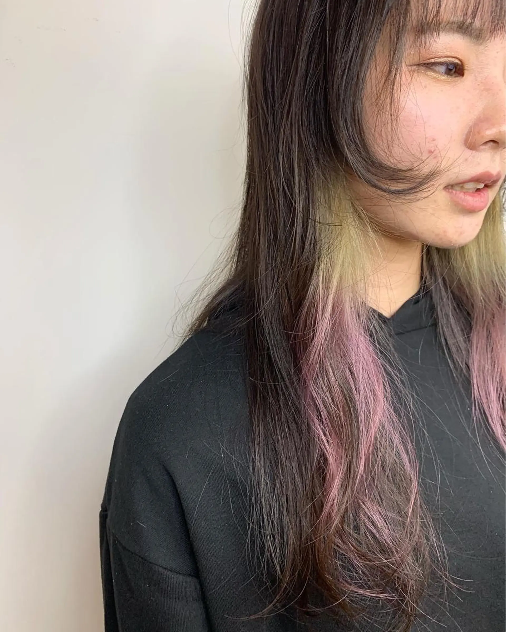 ロング カラー ベージュカラー ラベンダーカラー ロング ウルフカット SALOWIN神戸三宮店所属・【美髪を叶える】中谷 彰宏（アキ)のヘアスタイル