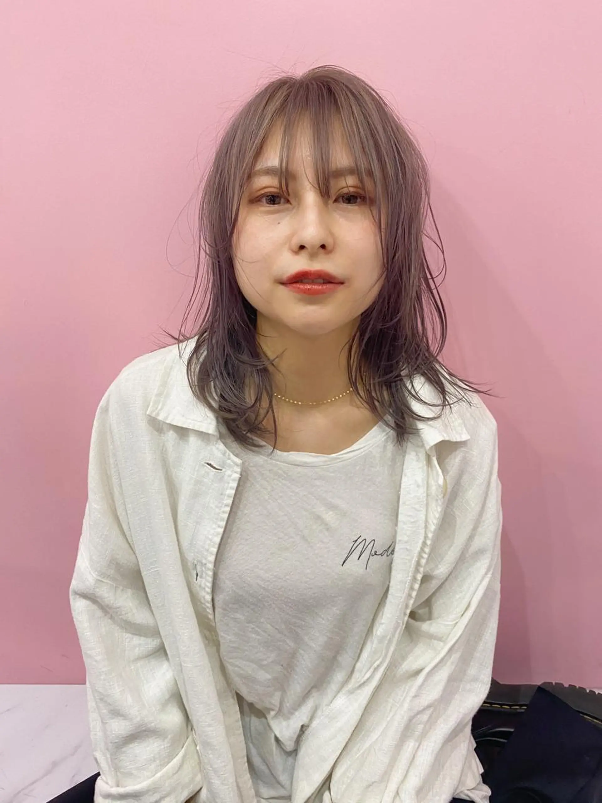 ミディアム ミディアムレイヤー レイヤーカット カット ヘアカラー 新井 広之のヘアスタイル