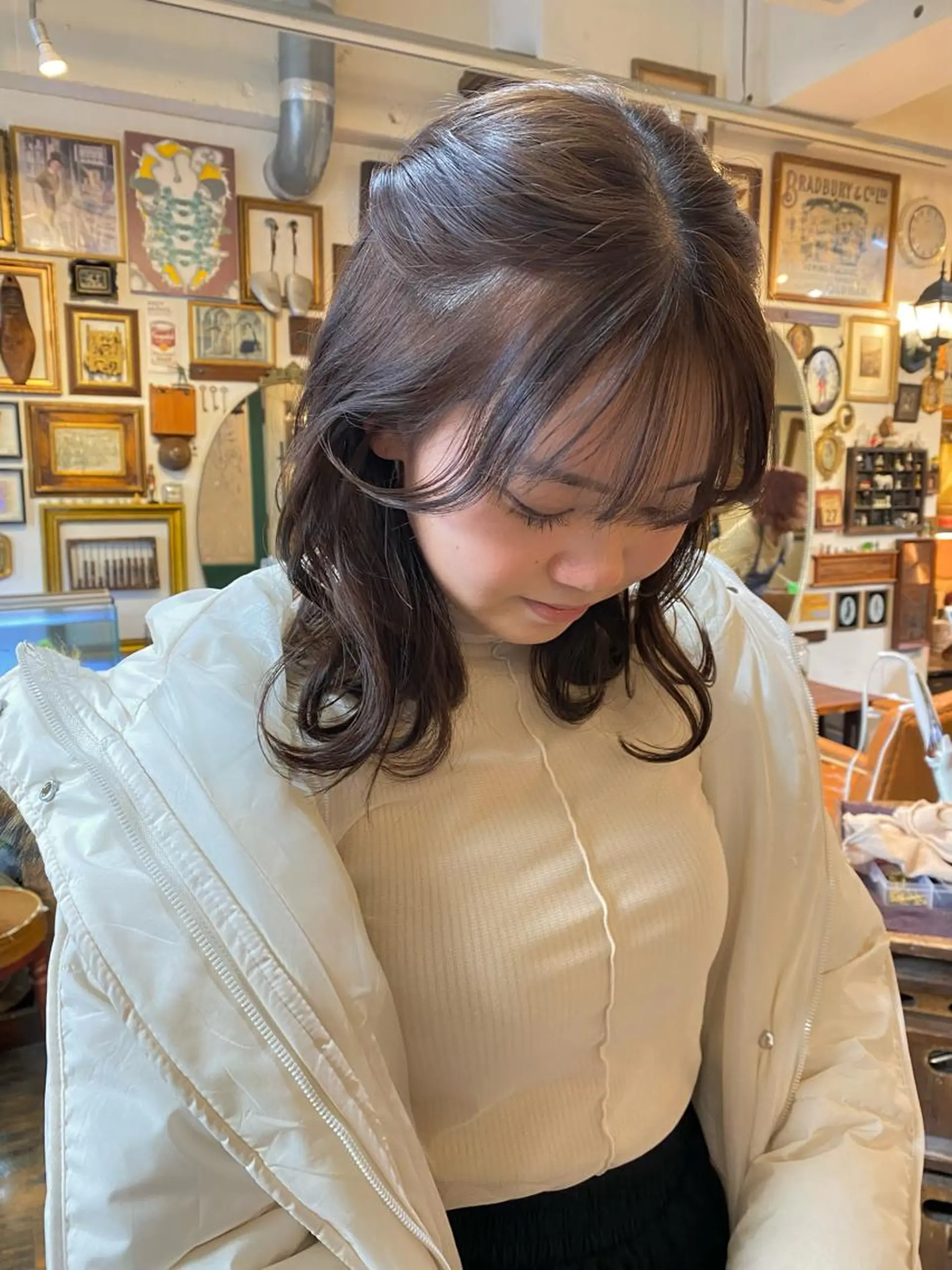 セミロング カラー ヘアアレンジ カット ヘアカラー ヤスザトアヤノ ／レイヤー／オリーブのヘアスタイル