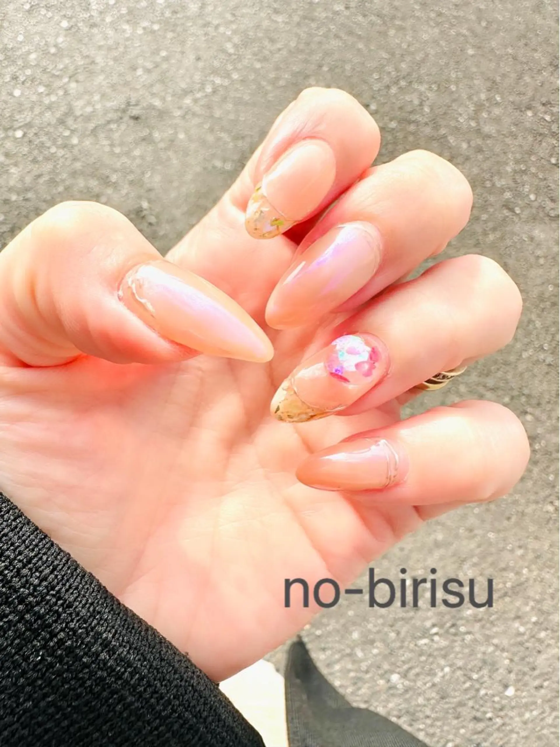 ネイル フレンチネイル ラメ(グリッター) ハンドネイル no-birisu nailのネイルデザイン