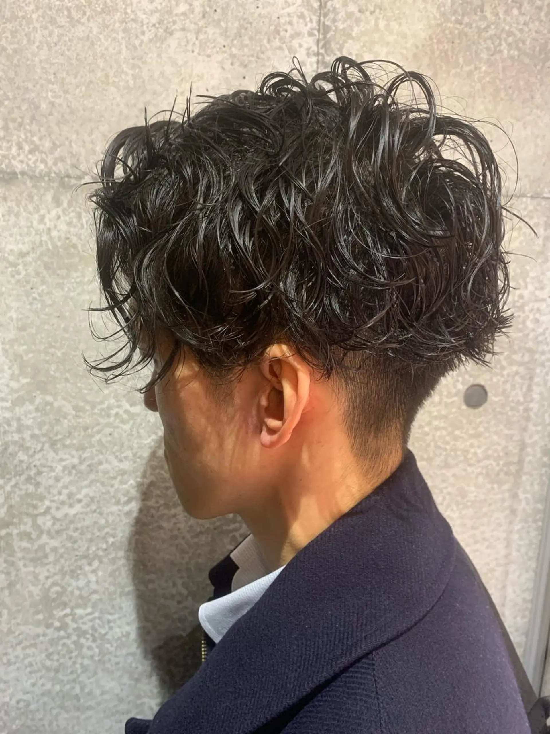 ショート パーマ メンズ メンズパーマフェード シモジタカヒロのヘアスタイル