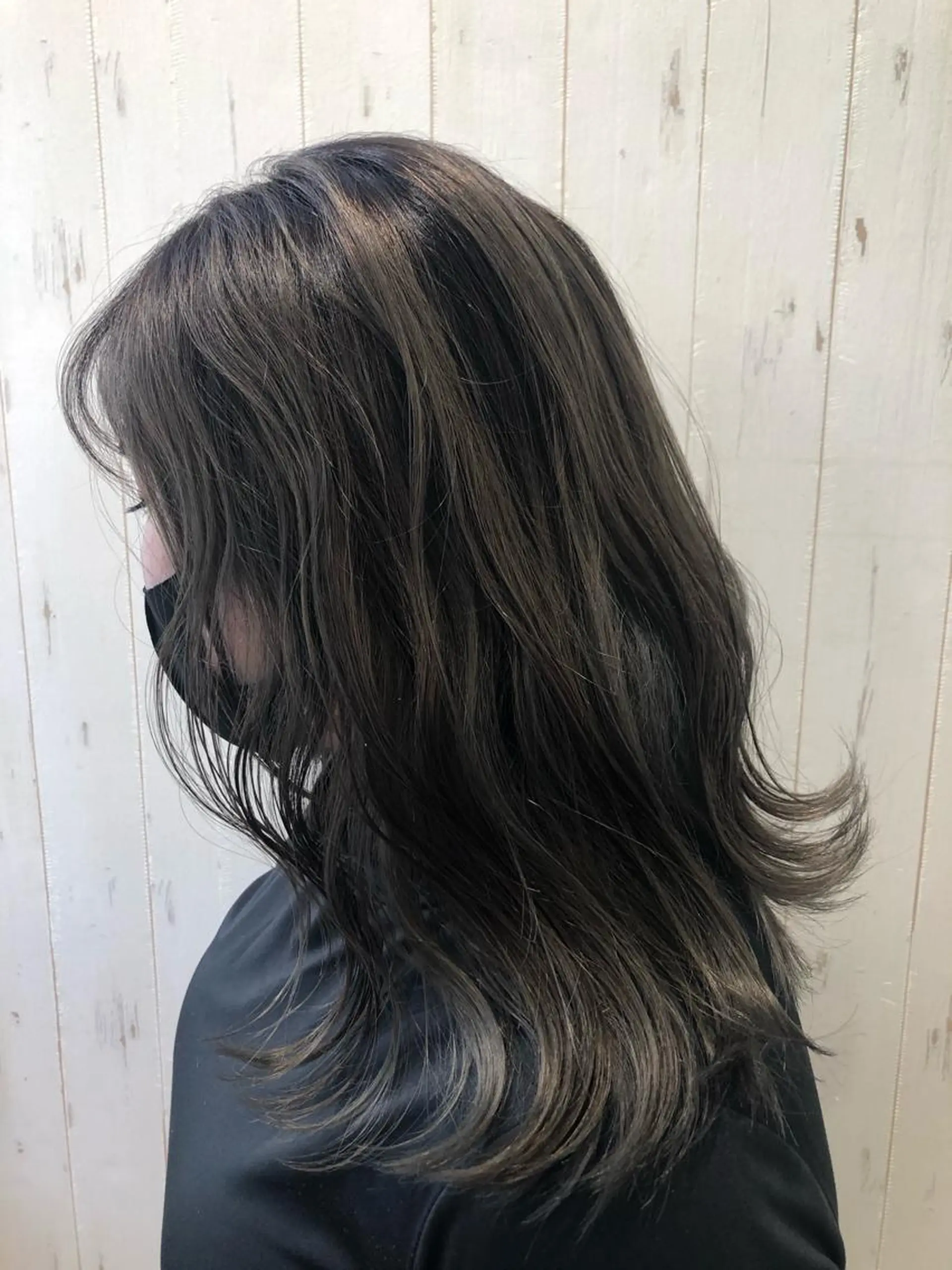 ミディアム カラー バレイヤージュ 透明感カラー グレージュ レイヤーカット dogstar小林諒 レイヤー/パーマのヘアスタイル