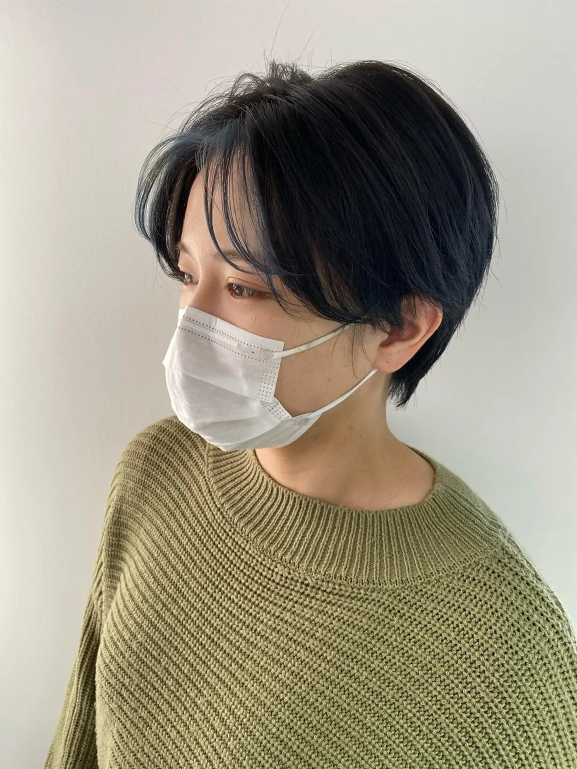 ショート カラー ミストバング ブルーカラー  フェイスフレーミング カット トリートメント 小谷野 真優のヘアスタイル