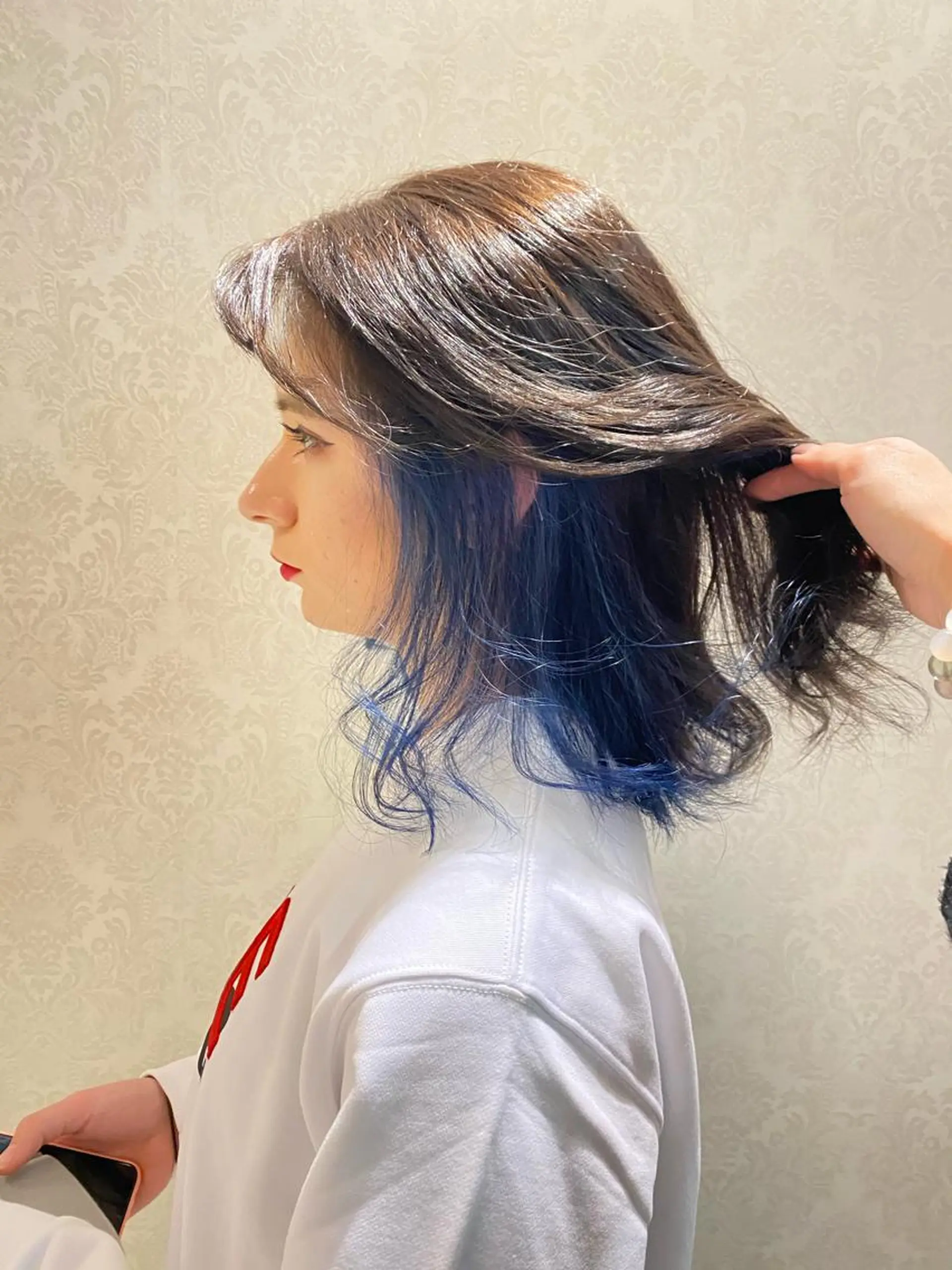 ミディアム カラー ブルーカラー インナーカラー ヘアカラー mori  by little所属・デザインカラー✨新倉 佑奈のヘアスタイル