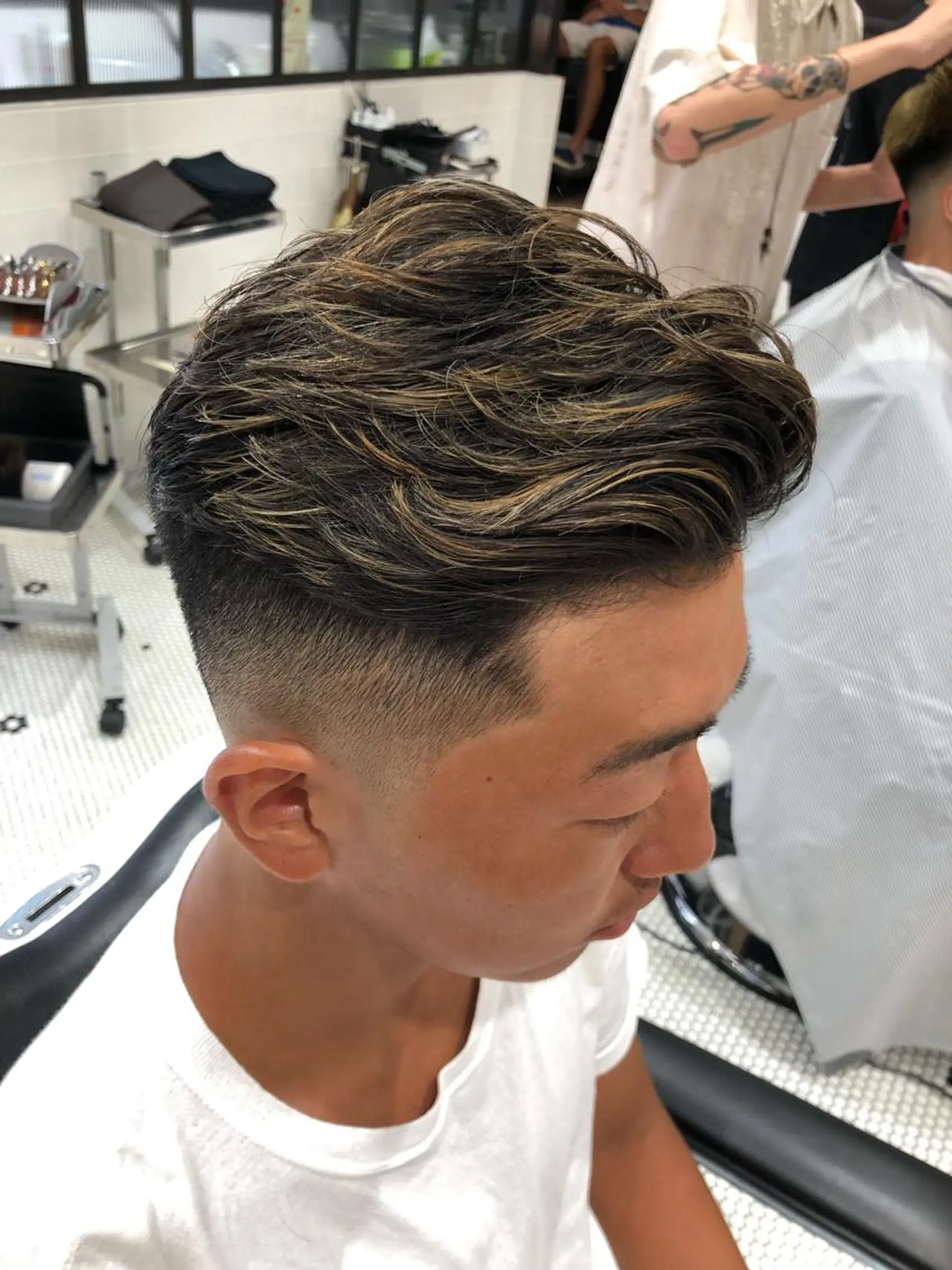 ショート カラー メンズ THE AWESUM所属・メンズスタイル強化中 TONNY（トニー）のヘアスタイル