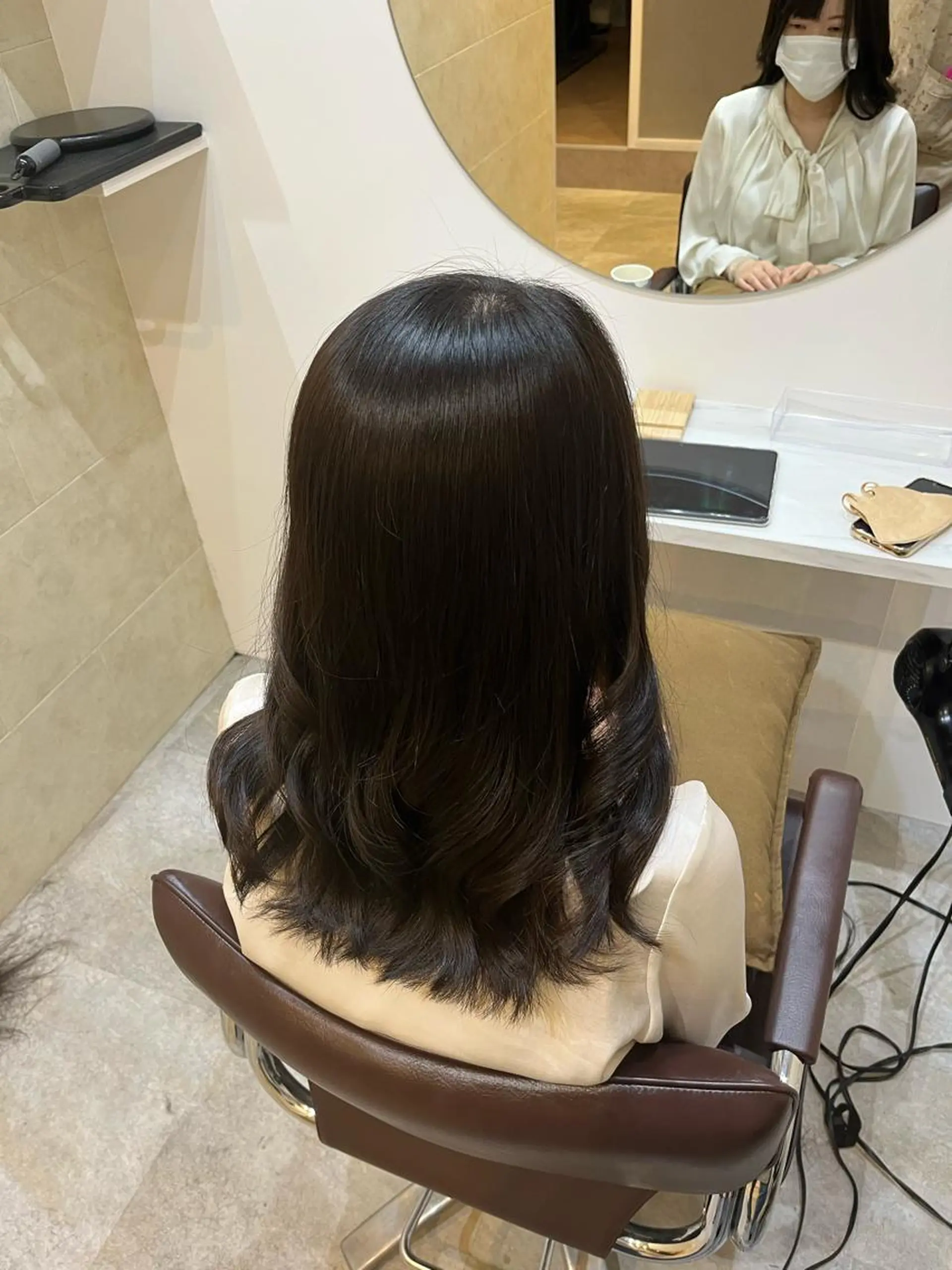 セミロング カラー カット ヘアカラー トリートメント 【髪質改善　艶髪】 布川　莉穂のヘアスタイル
