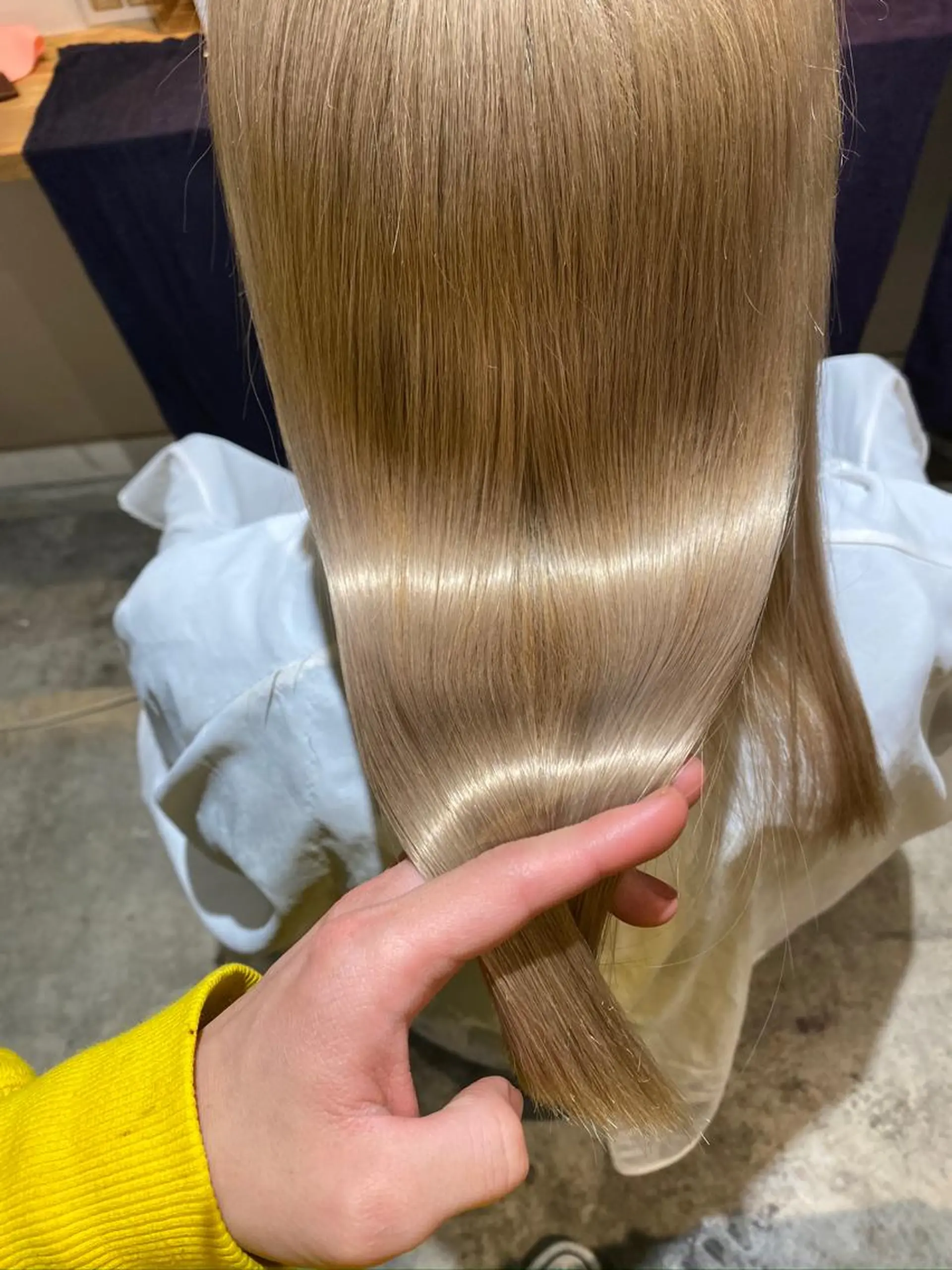 ミディアム カラー カット ヘアカラー トリートメント レイヤー×髪質改善 マネージャー安藤光司のヘアスタイル