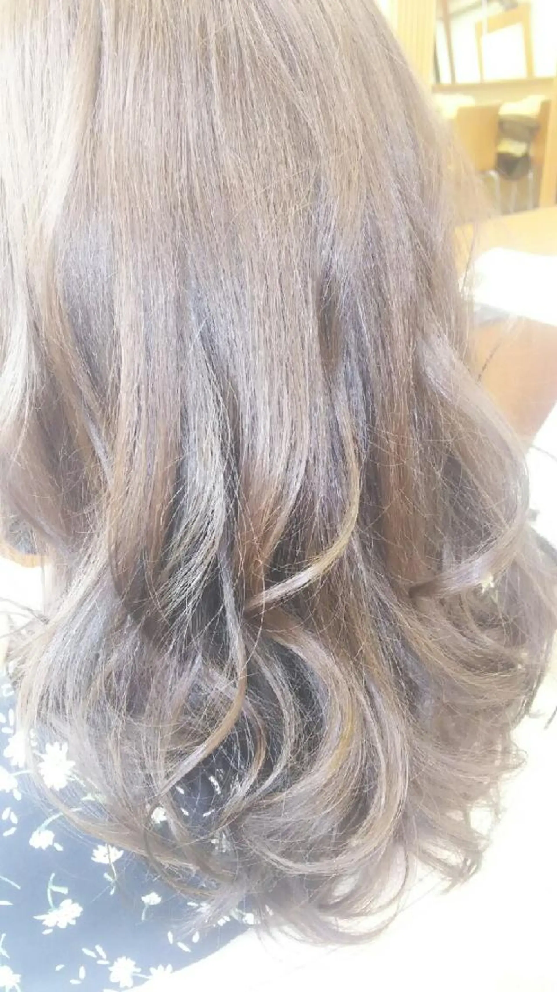 セミロング カラー アッシュ ラベンダーカラー ラベンダーアッシュ 脇田 雄大のヘアスタイル
