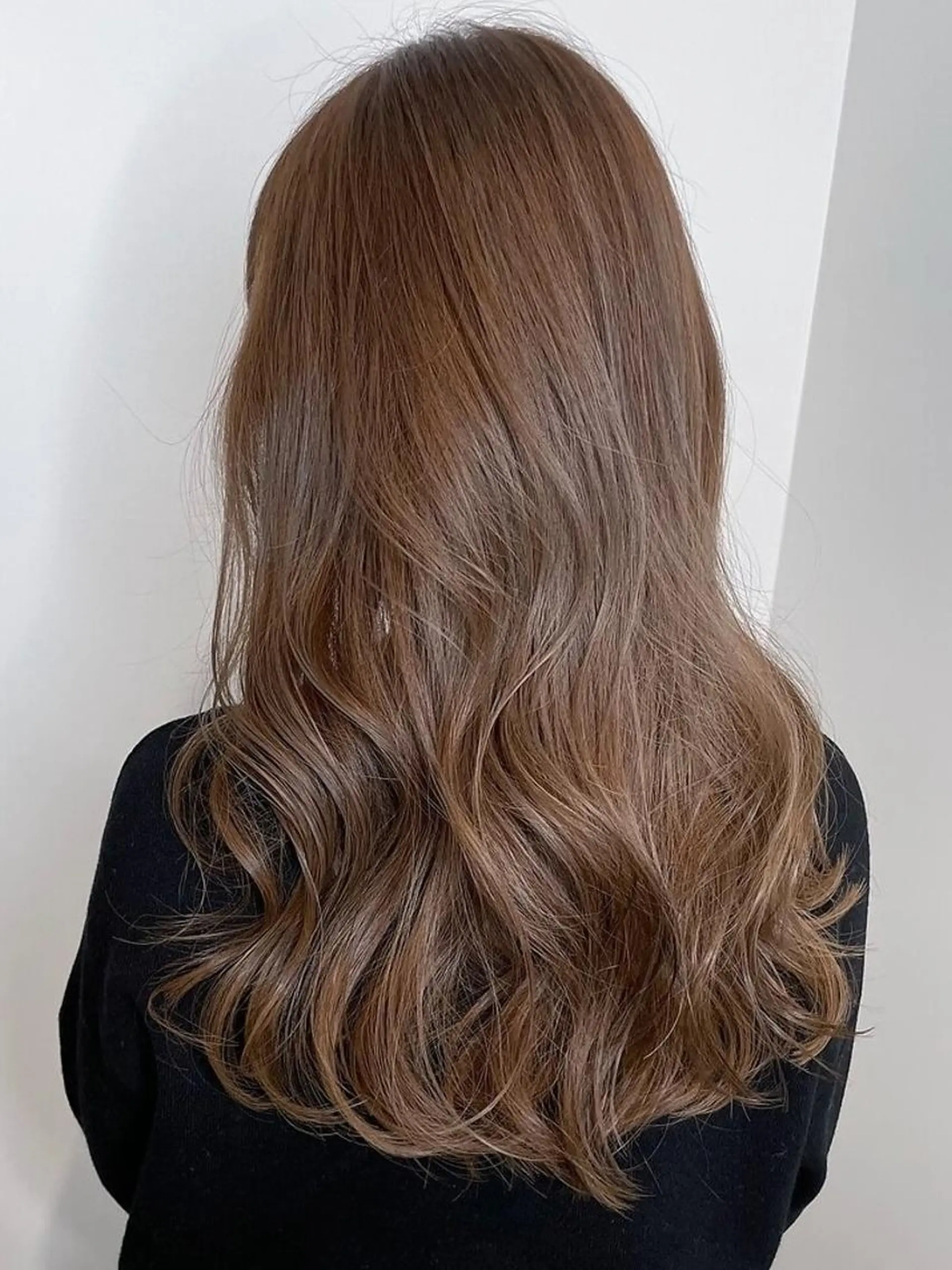カラー Blossomミカ 🦋眉マツパマツエクのヘアスタイル
