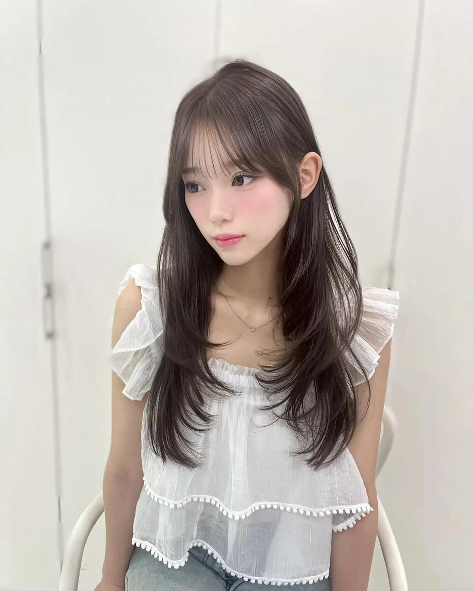 カラー 冬の透明感🩶レイヤ ー🩶上野BABYのヘアスタイル