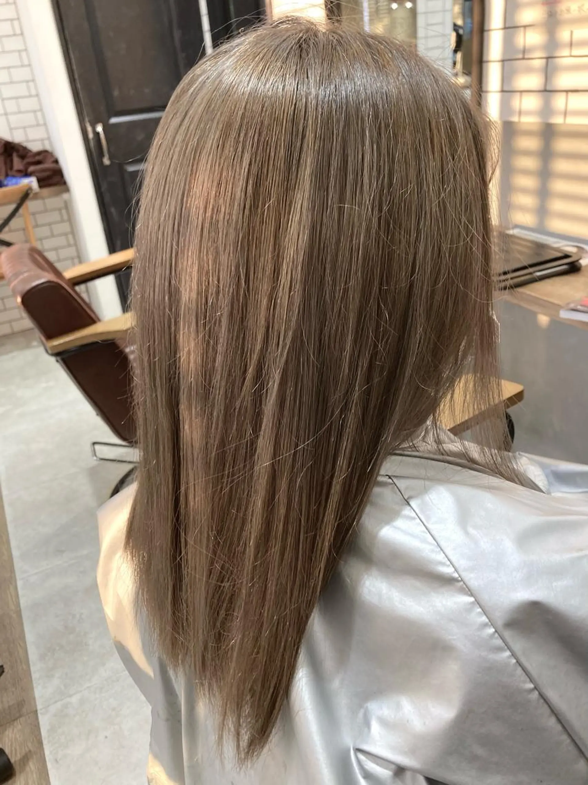ロング カット ヘアカラー 菊地 優斗のヘアスタイル