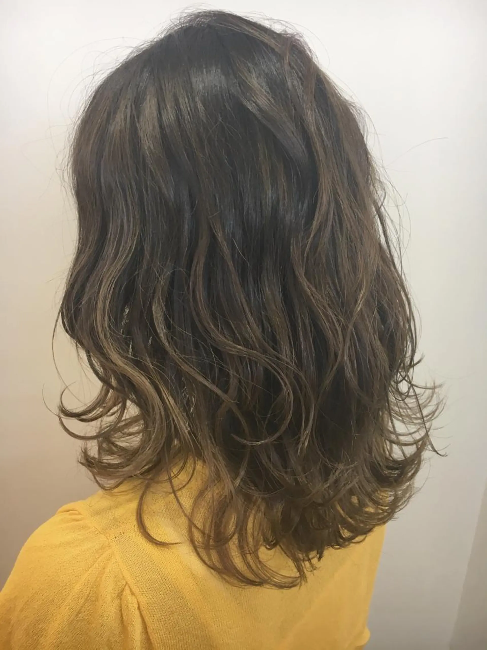 カラー バレイヤージュ グラデーションカラー ヘアカラー 永井 大希のヘアスタイル