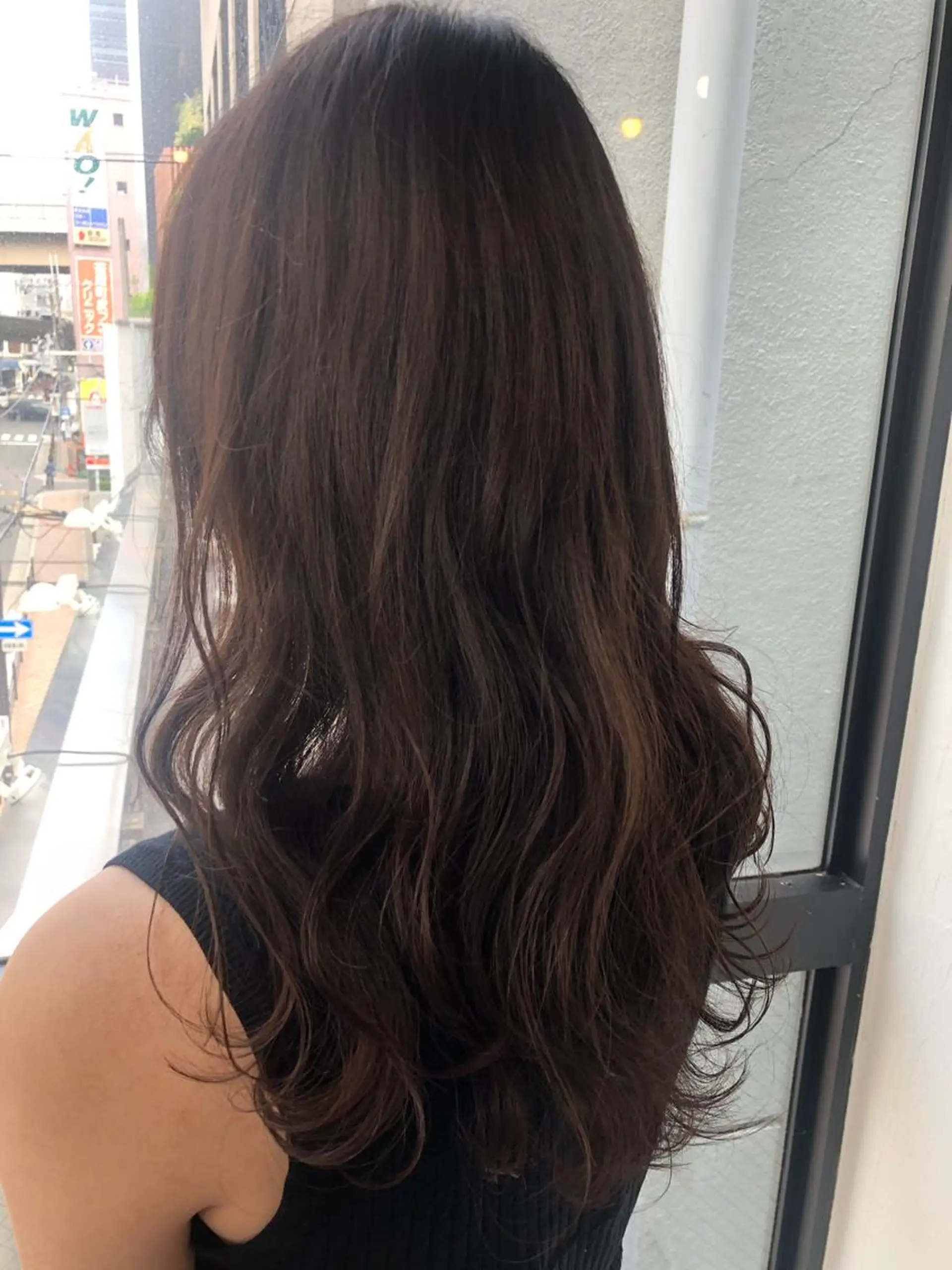 ミディアム カラー 髪質改善&ブリーチ 伊勢 祐一郎のヘアスタイル