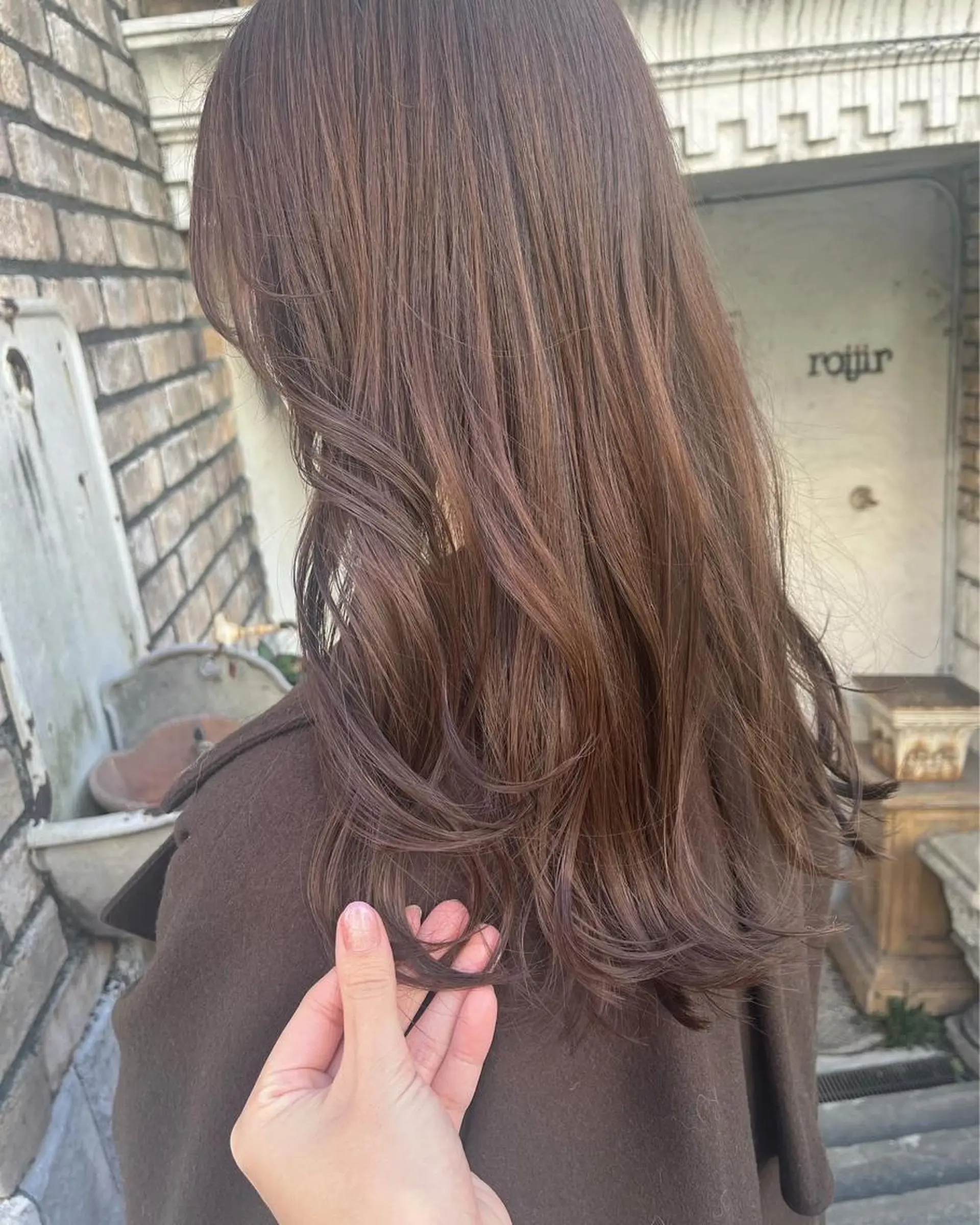 ロング カラー ヘアアレンジ ベージュカラー グレージュ ラベンダーカラー ラベンダーベージュ ミルクティーベージュ ヘアカラー トリートメント レイヤー/グレージュ 🤍奥開梨恵のヘアスタイル