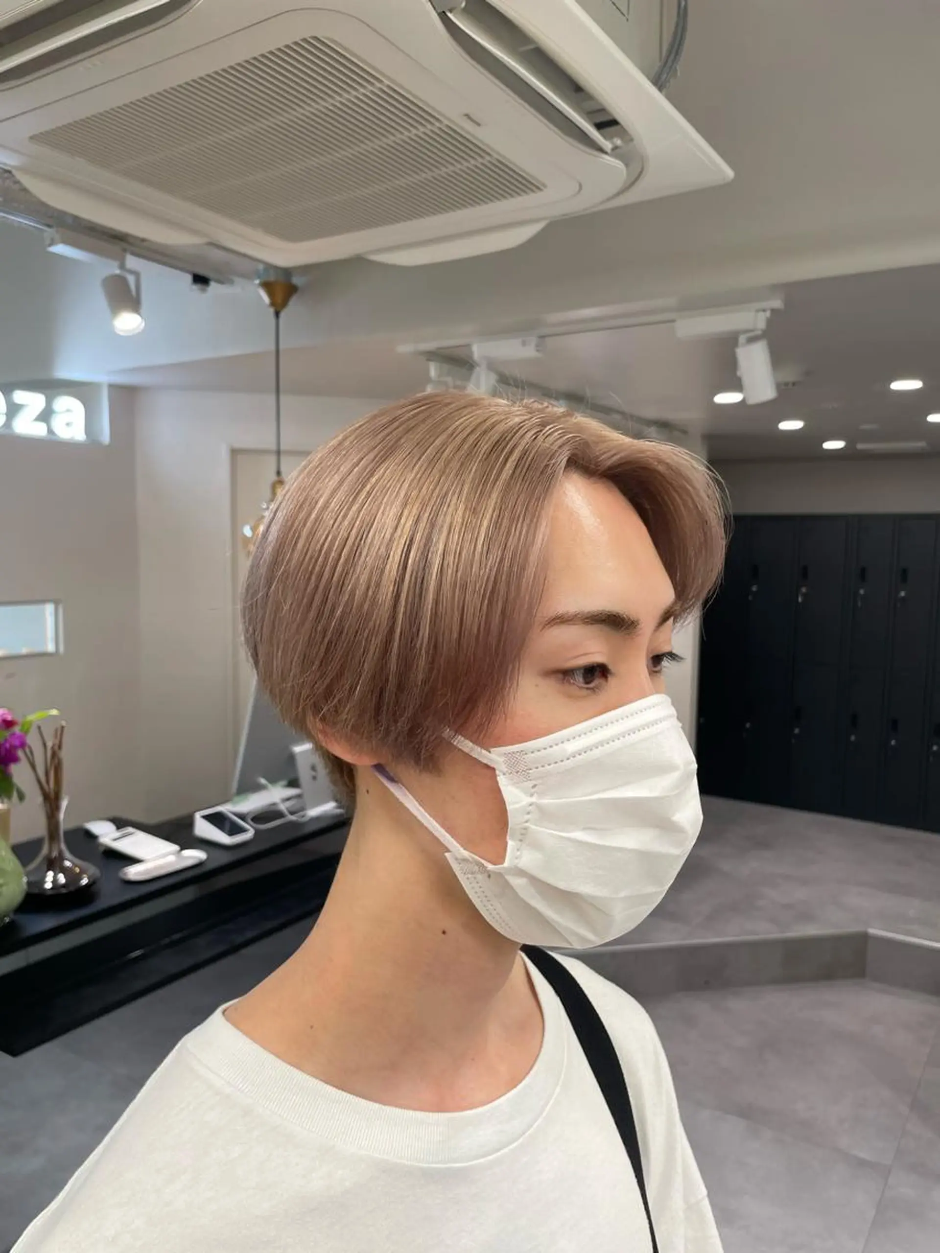 ミディアム カラー メンズ ブリーチ特化 ハイトーンRYOYAのヘアスタイル