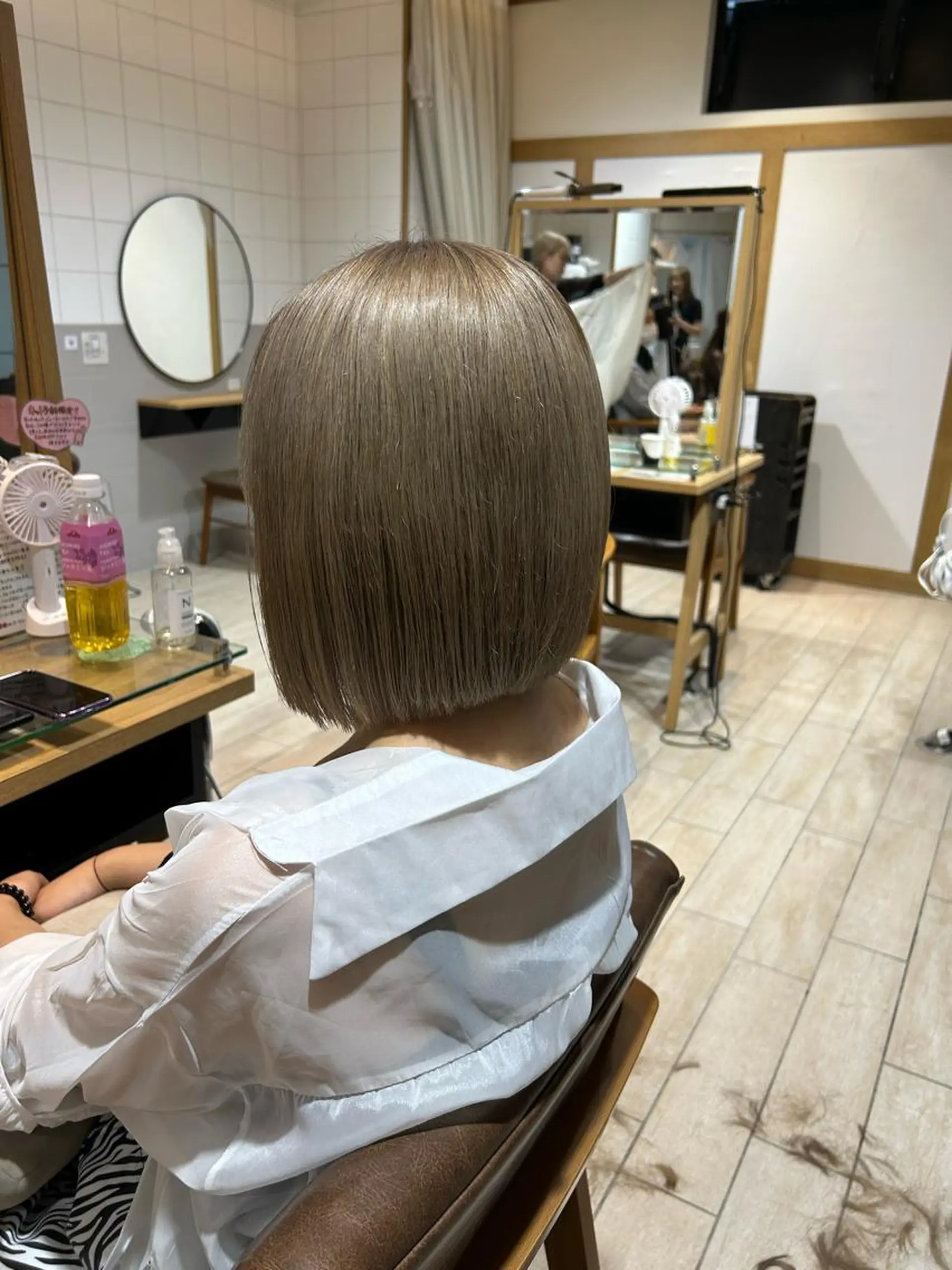 ミディアム カット ヘアカラー Ami 🕊‎✨のヘアスタイル