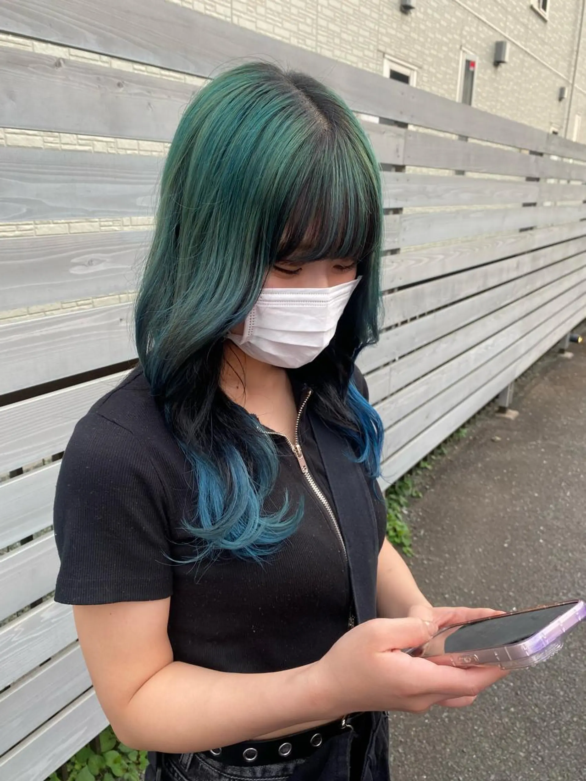 ロング カラー ヘアアレンジ ブリーチ ブルーカラー デザインカラー インナーカラー 韓国風ヘア ハイトーン/透明感 カラー🤍こころのヘアスタイル