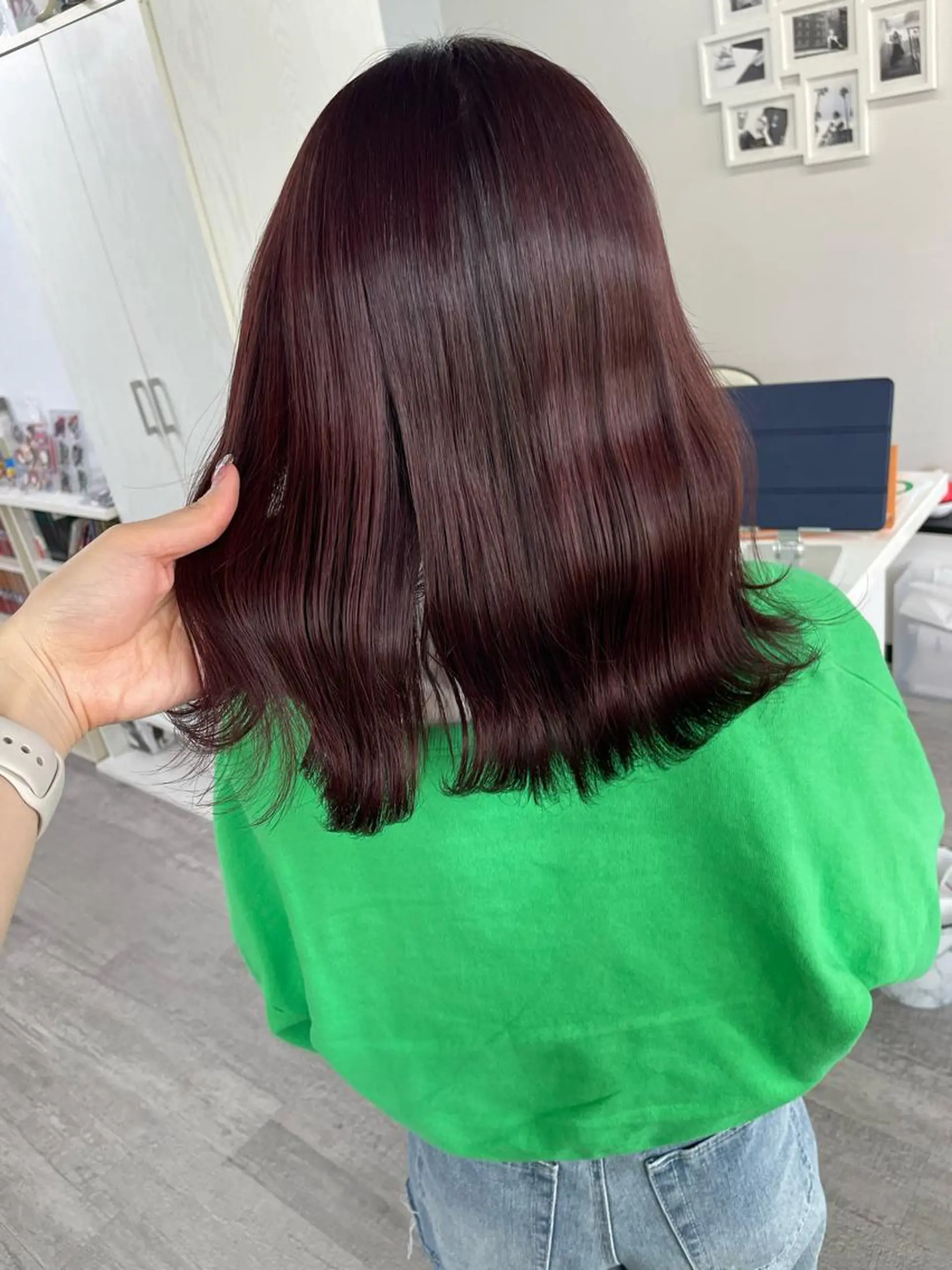 カラー ブラウンカラー カシス ピンクカラー オノ アカネのヘアスタイル