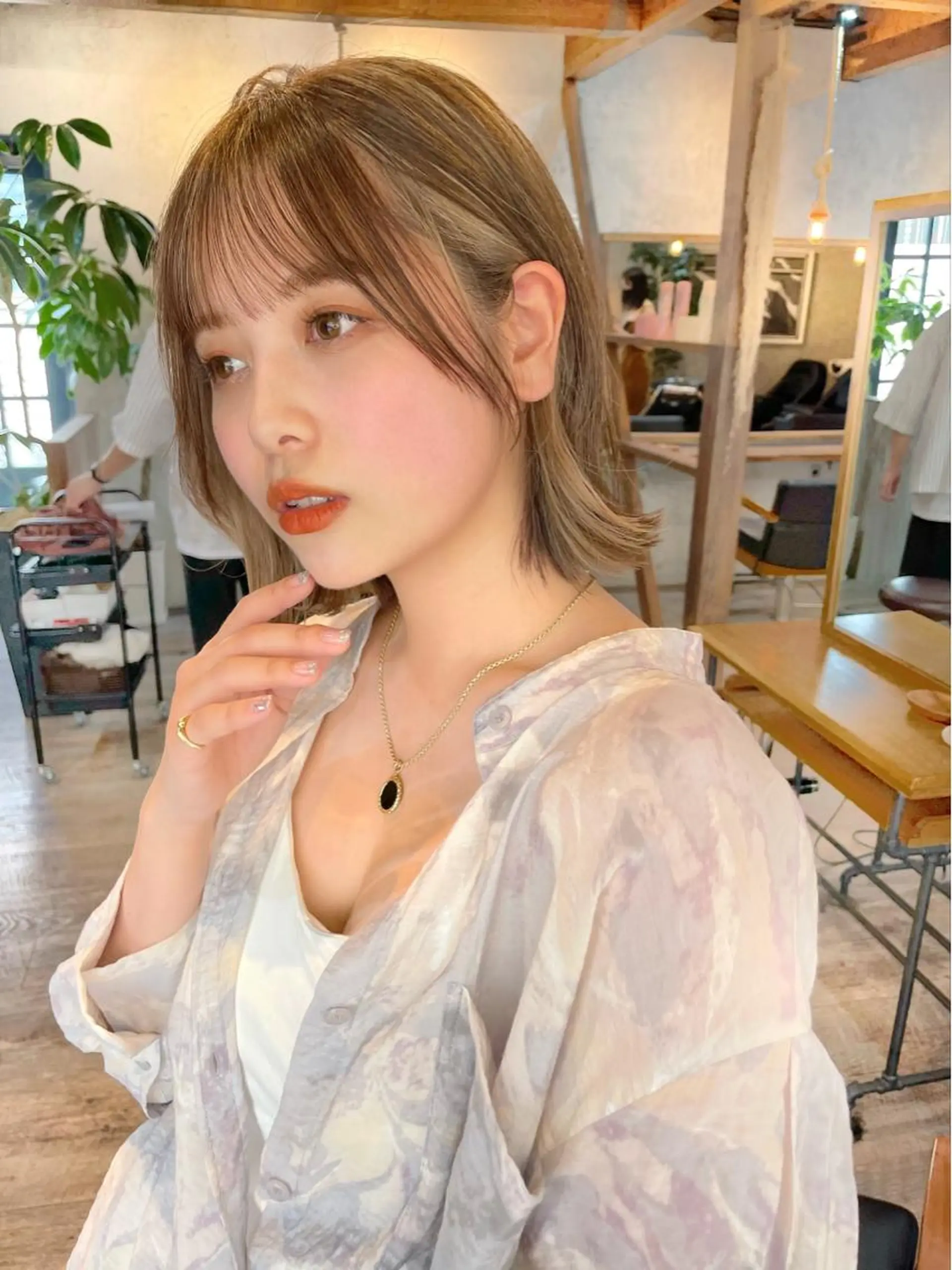 ミディアム カラー カット ヘアカラー トリートメント ヘッドスパ 結べるレイヤーボブ くびれLady表参道のヘアスタイル