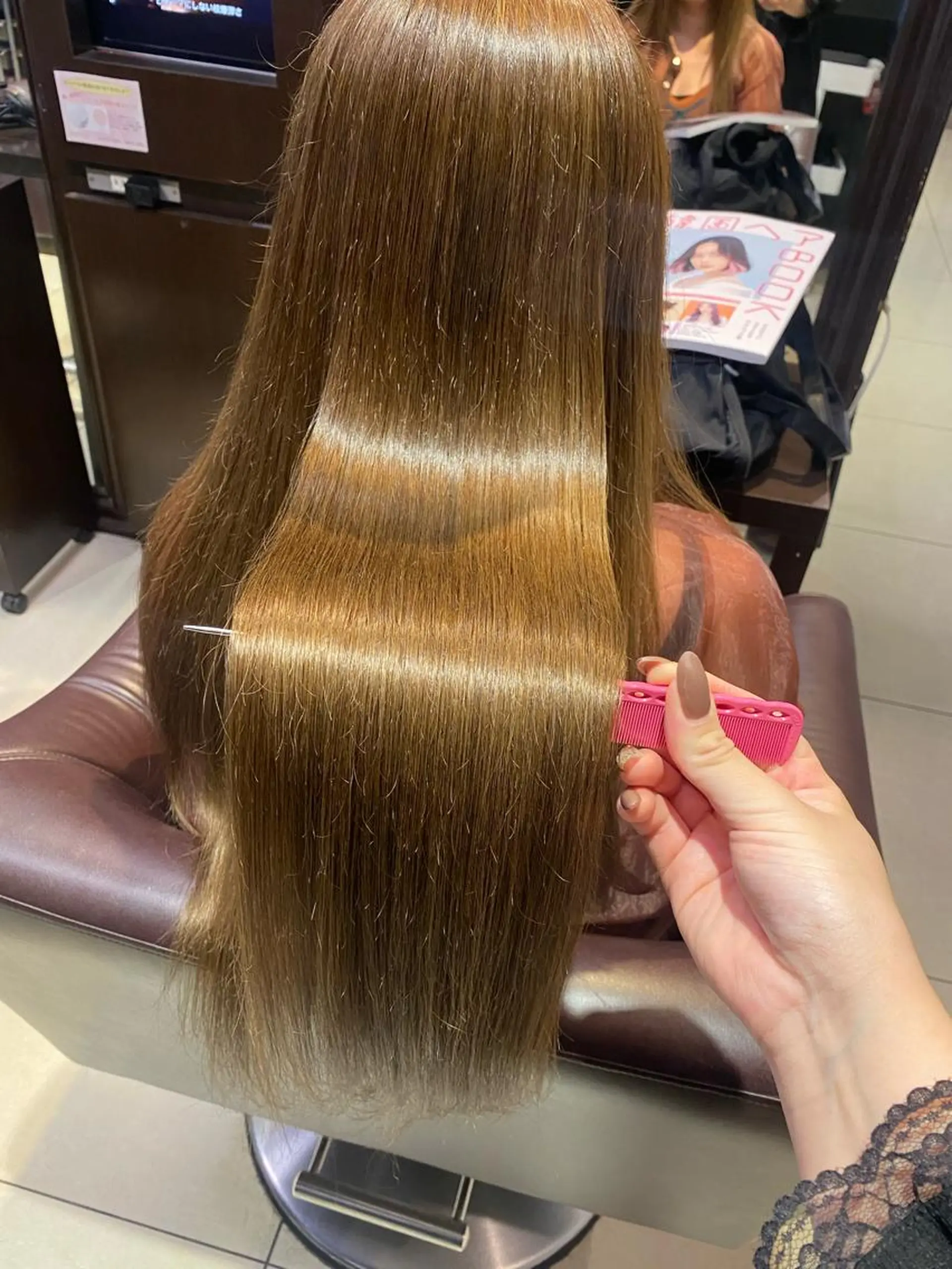 ロング 山川 玲奈のヘアスタイル