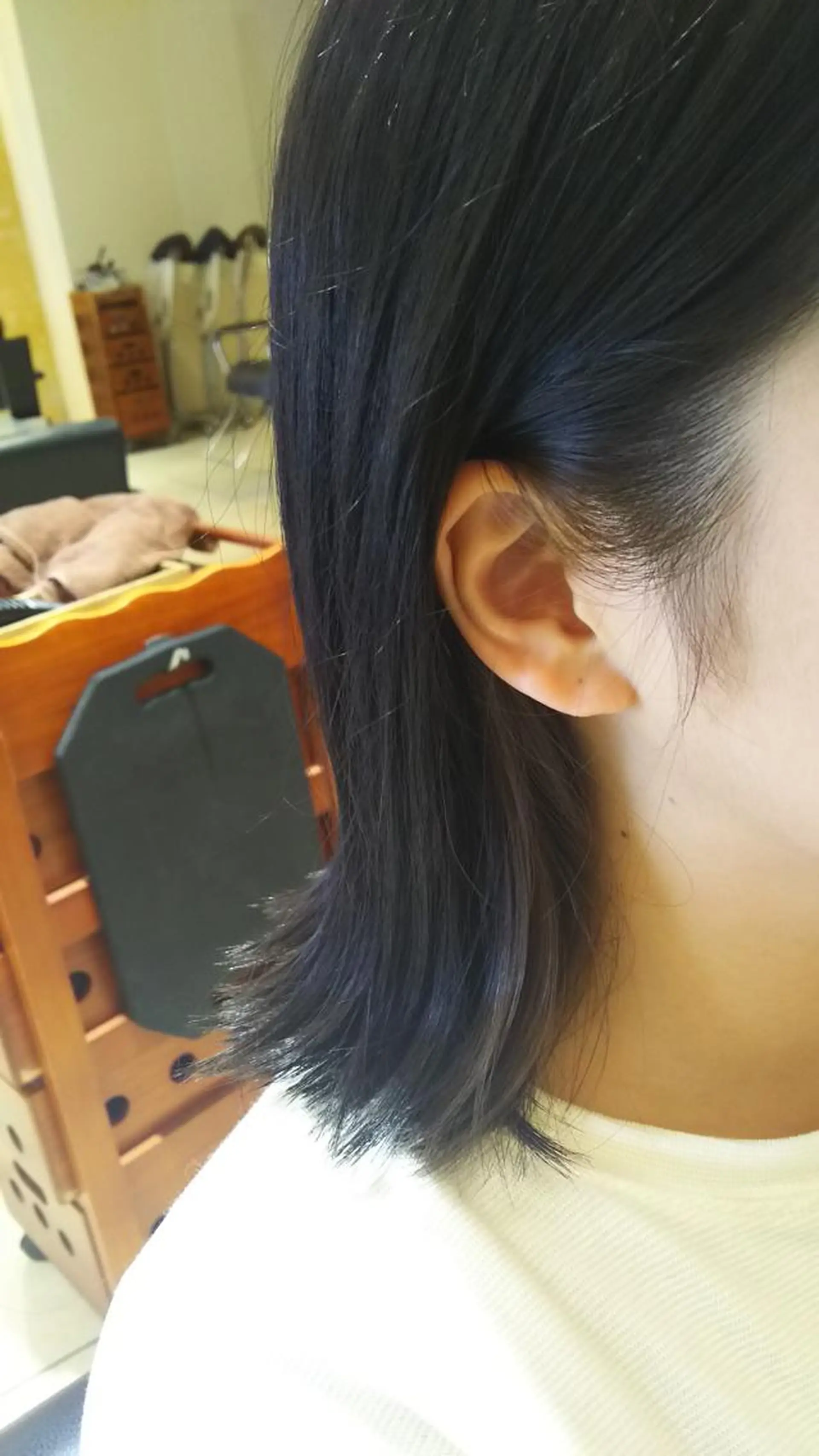 ミディアム カラー アッシュ インナーカラー ネイビーカラー カット ヘアカラー トリートメント SHAFT Ieiriのヘアスタイル