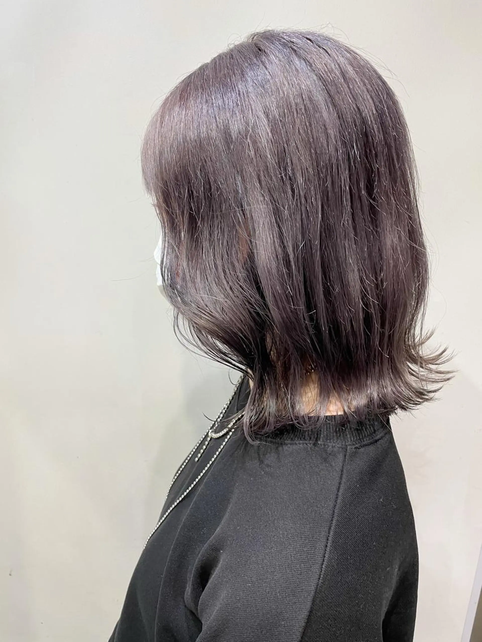 ミディアム カラー パープルカラー 女性リピ90%🍨 🩷佐藤みずきのヘアスタイル