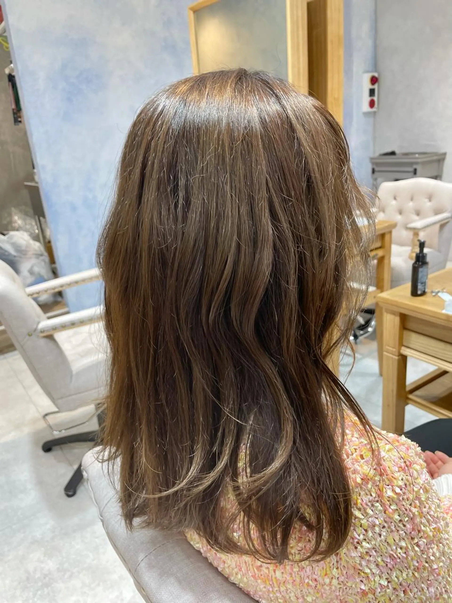 ロング カラー ベージュカラー ミント ミントベージュ オリーブベージュ 若林 良のヘアスタイル