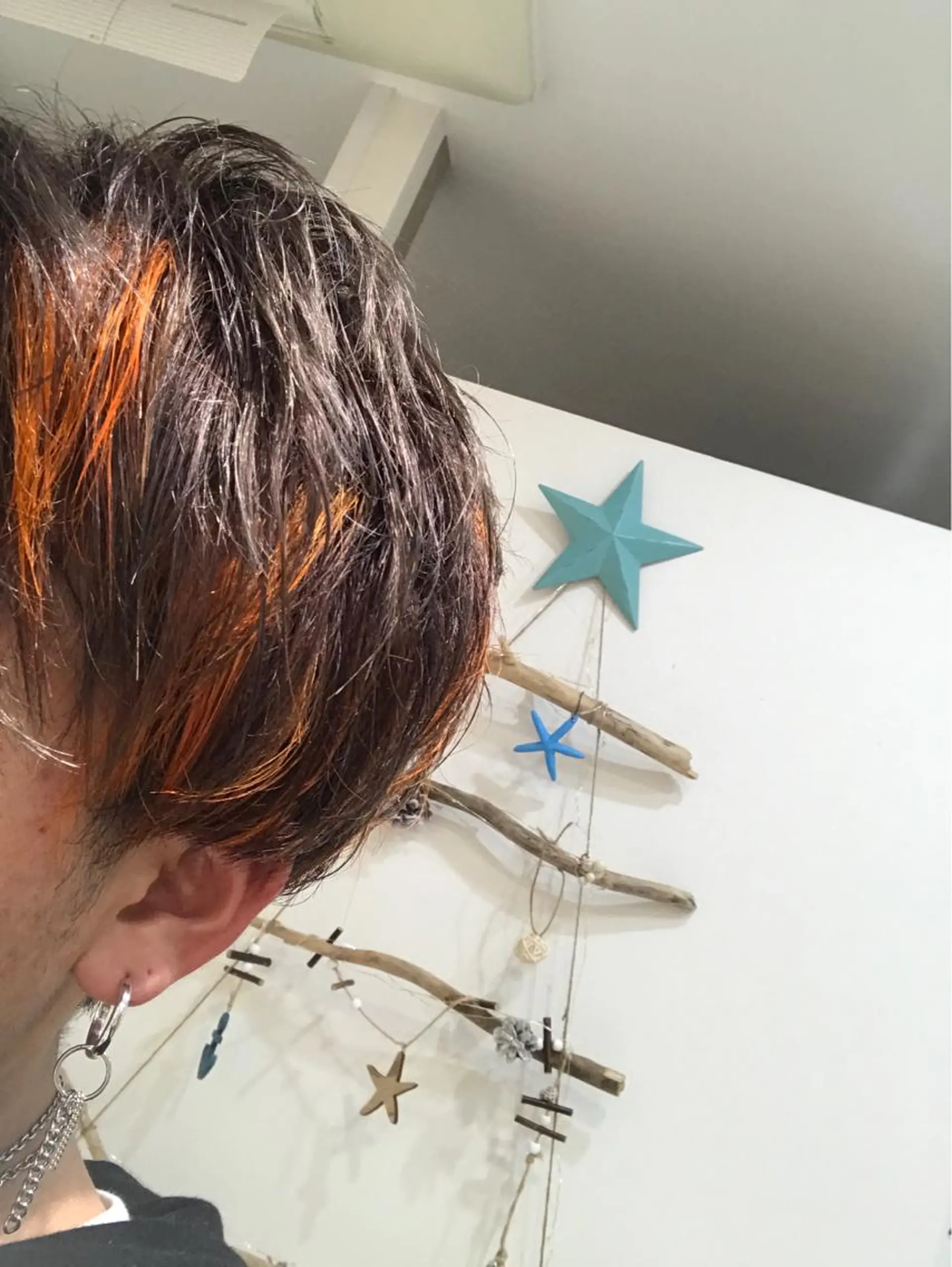 ショート カラー メンズ メンズハイライト マッシュ ハイライトカラー ハイライト カット ヘアカラー トリートメント IwAsh中山所属・✂︎中山ブリーチ・ パーマ✂︎露木智也のヘアスタイル