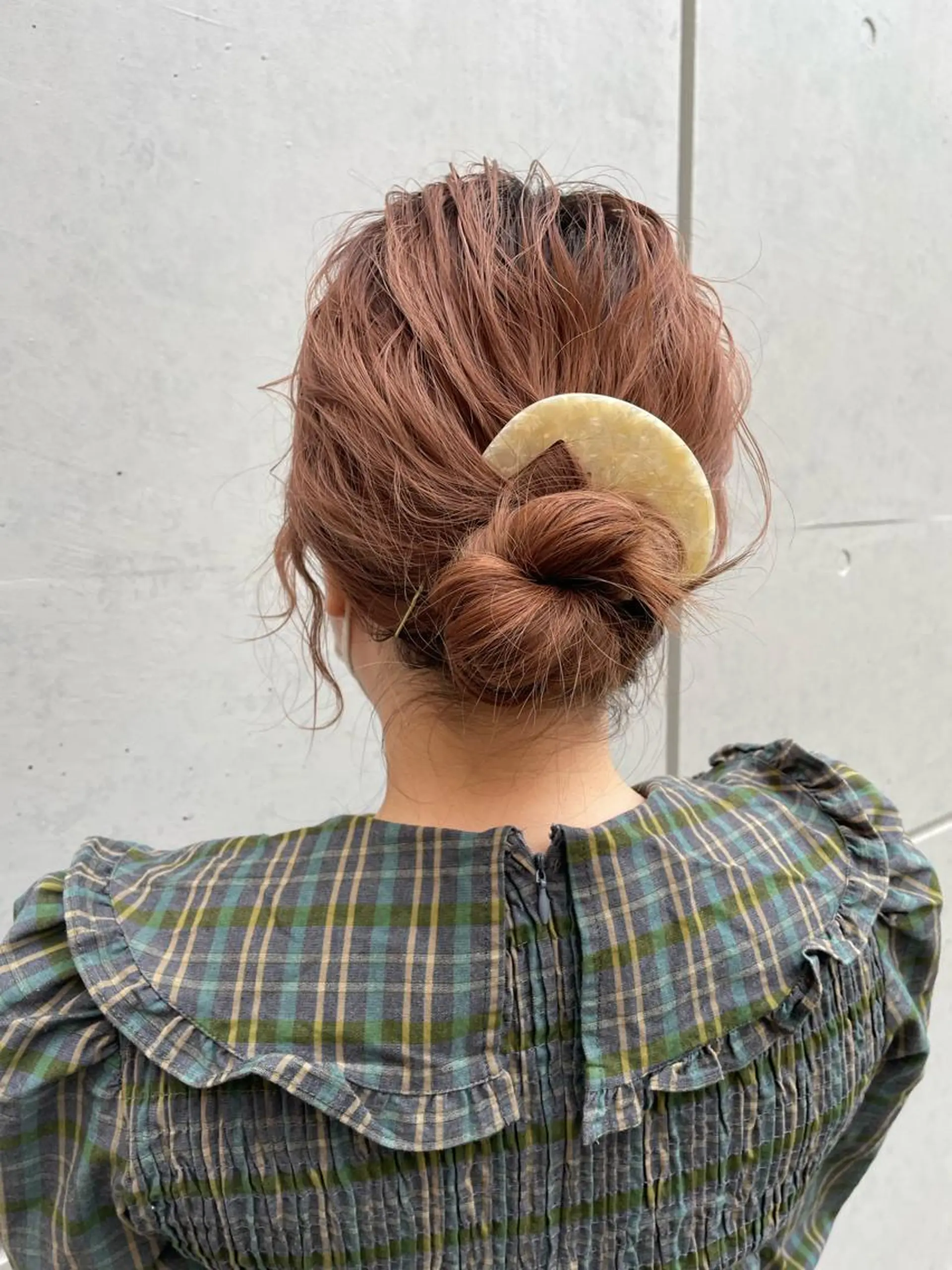ロング ヘアアレンジ ブリーチなしカラー レイヤーカットのヘアスタイル