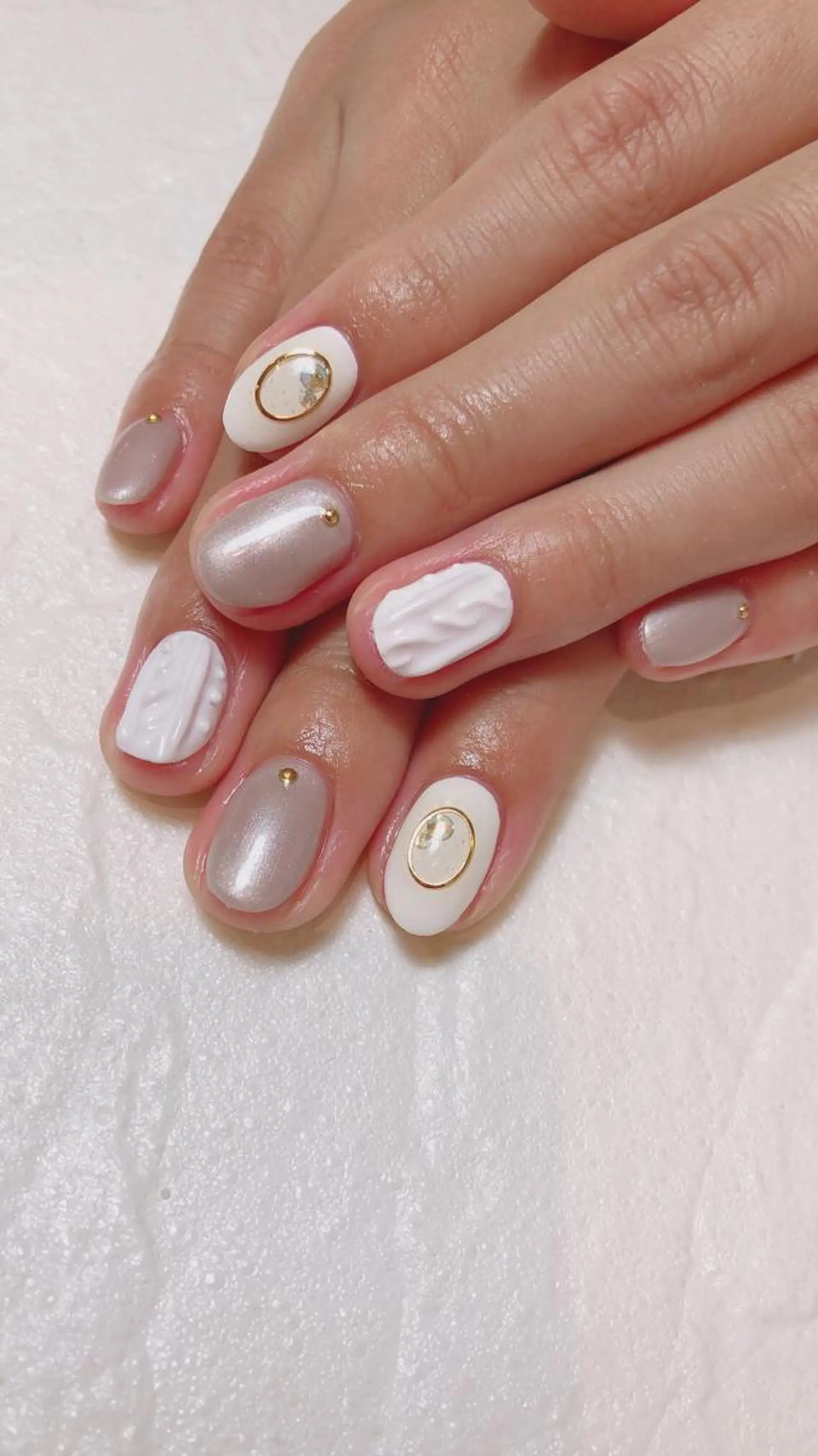 ミディアム カラー キッズ ネイル マツエク・マツパ ハンドネイル ハンドケア 💎ビューティサロン 湘南　RIRAN💎のネイルデザイン