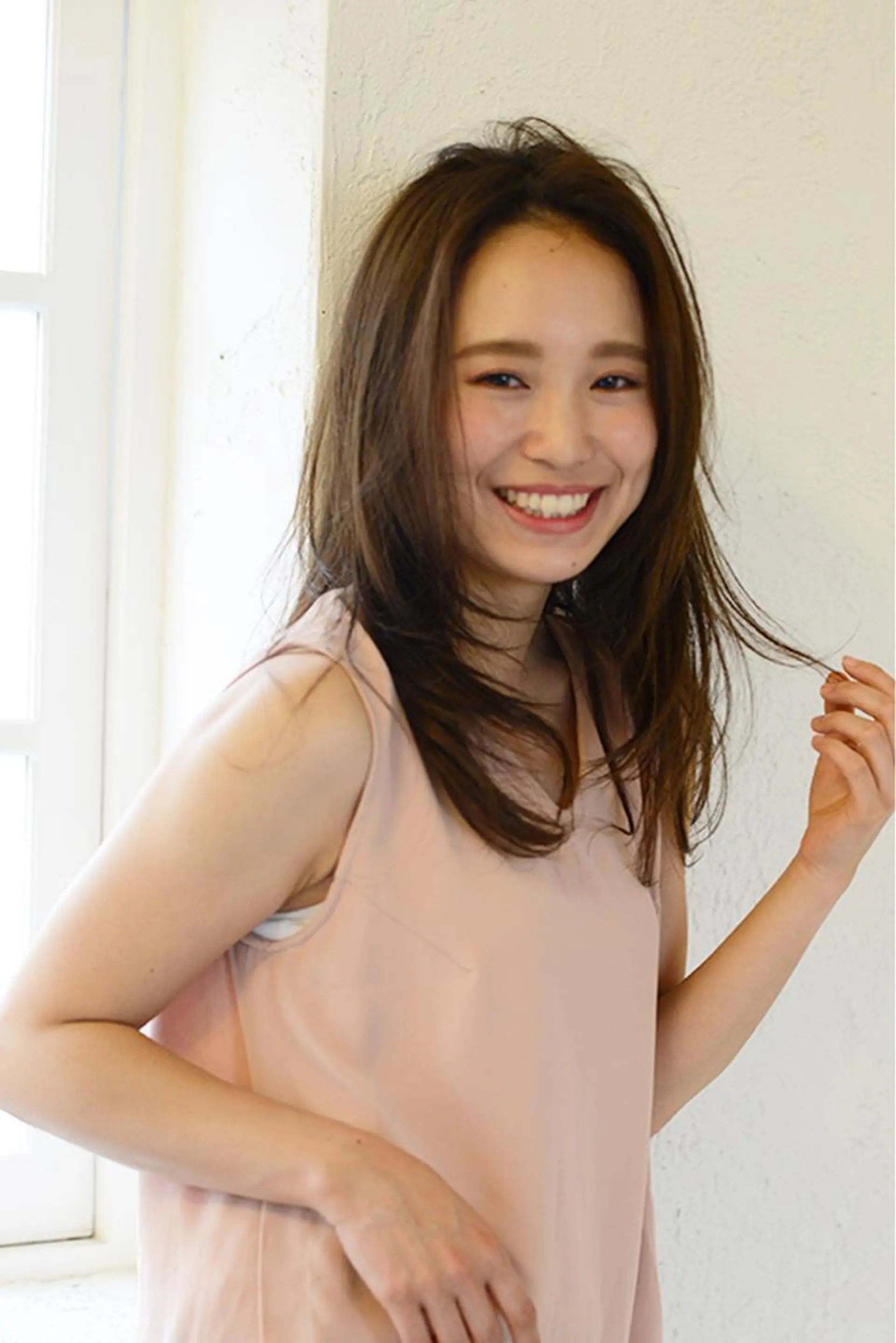 セミロング カラー パーマ トリートメント 「くせ毛の神様」 大野銀也のヘアスタイル