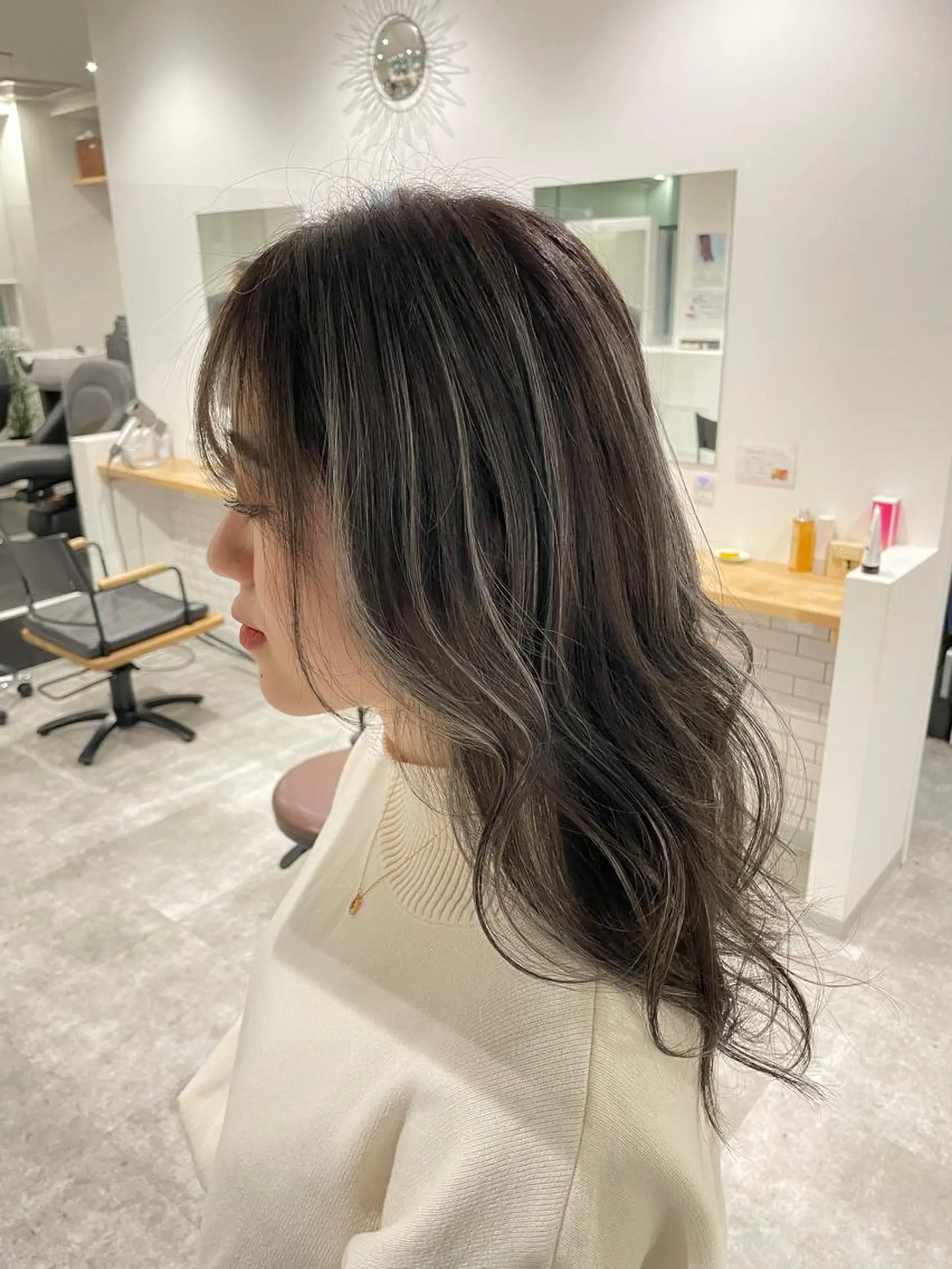 セミロング ヘアカラー 大人レイヤー ヨシミカズヤのヘアスタイル