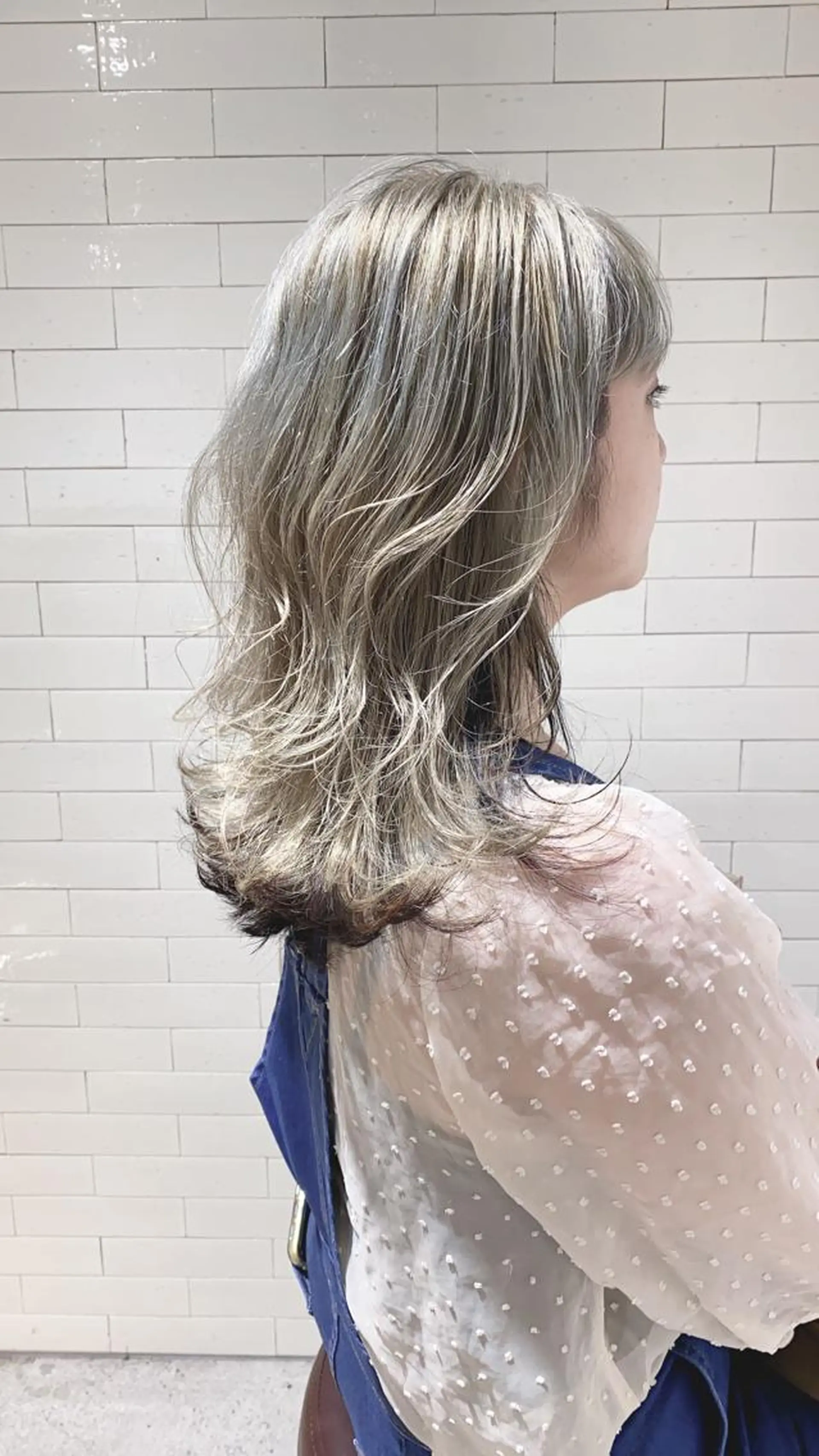 セミロング ショートボブ ボブ ハイライト 外ハネヘア ヘアカラー トリートメント ヘッドスパ ヘアセット メンズツイスパ ショートフクヤマシンのヘアスタイル